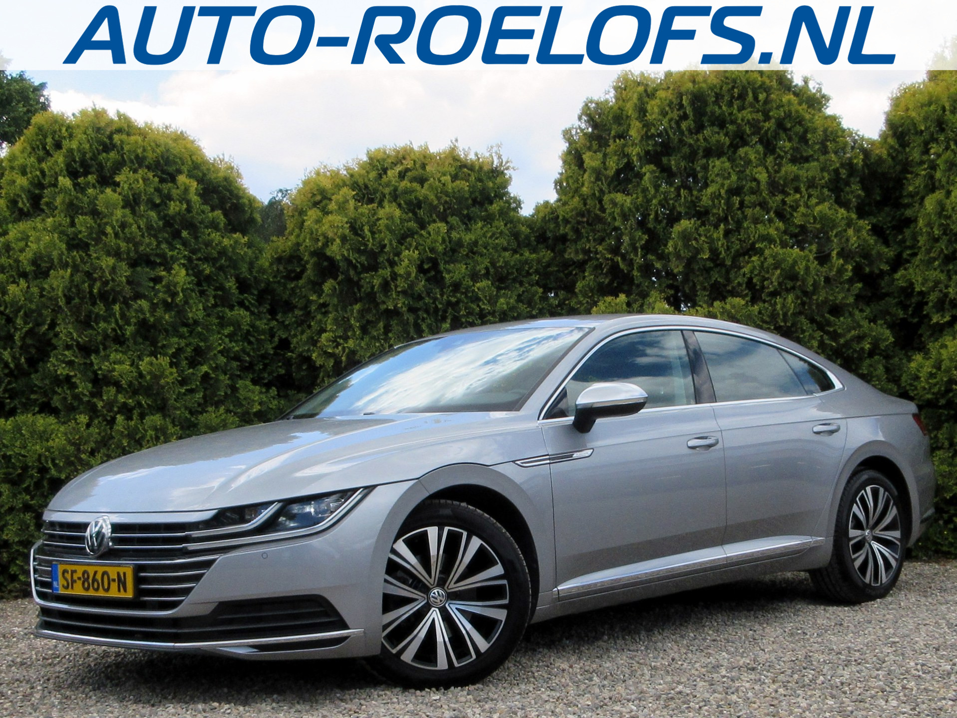 Volkswagen Arteon 1.5 TSI Elegance * Navi * Trekhaak * 2018 - voorkant