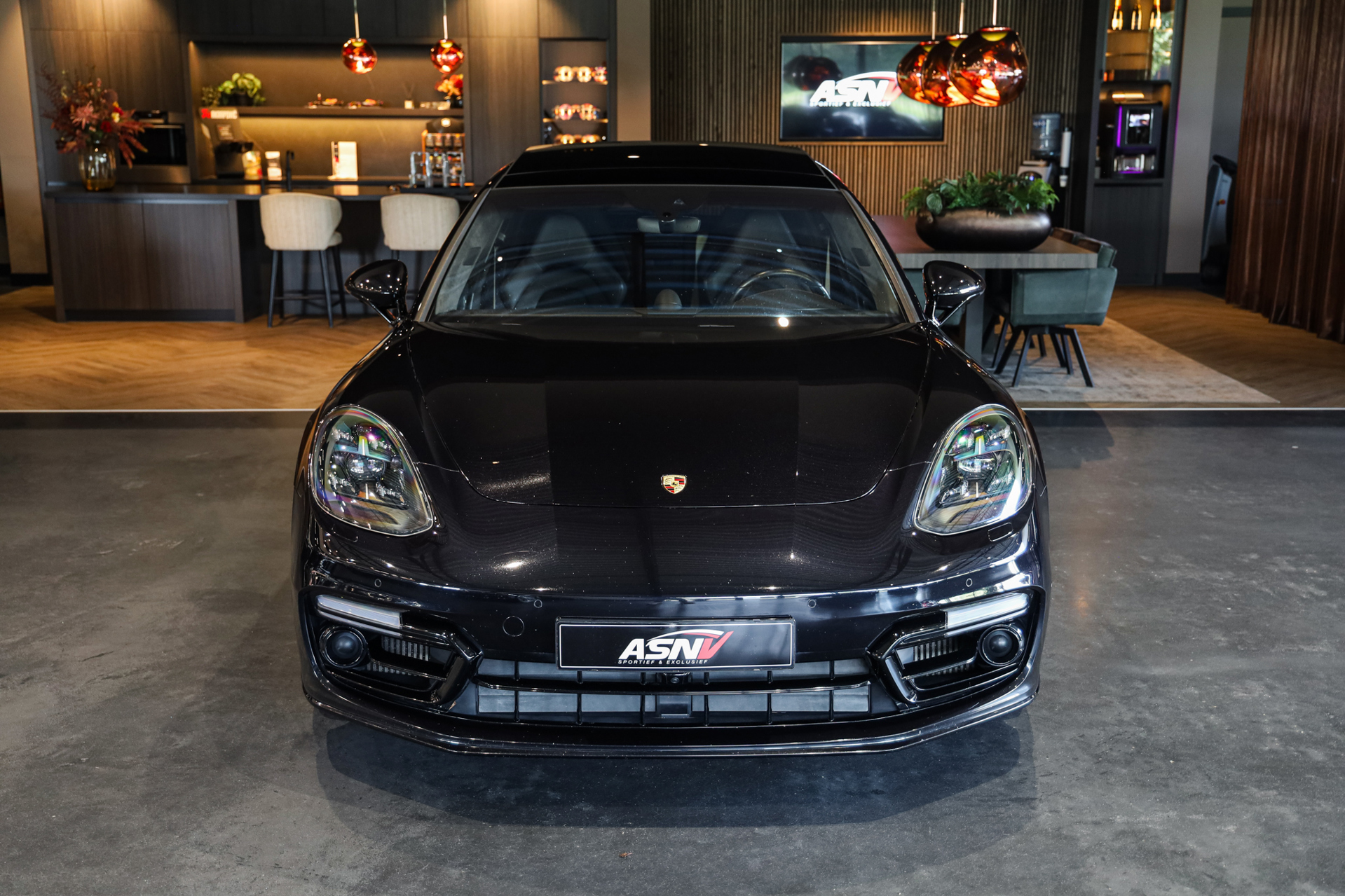 Foto van Porsche Panamera Turbo S E-hybrid