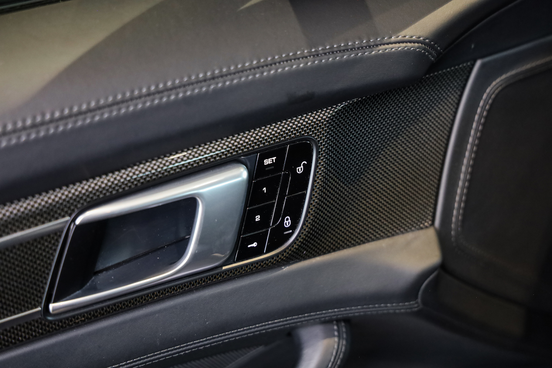 Foto van Porsche Panamera Turbo S E-hybrid