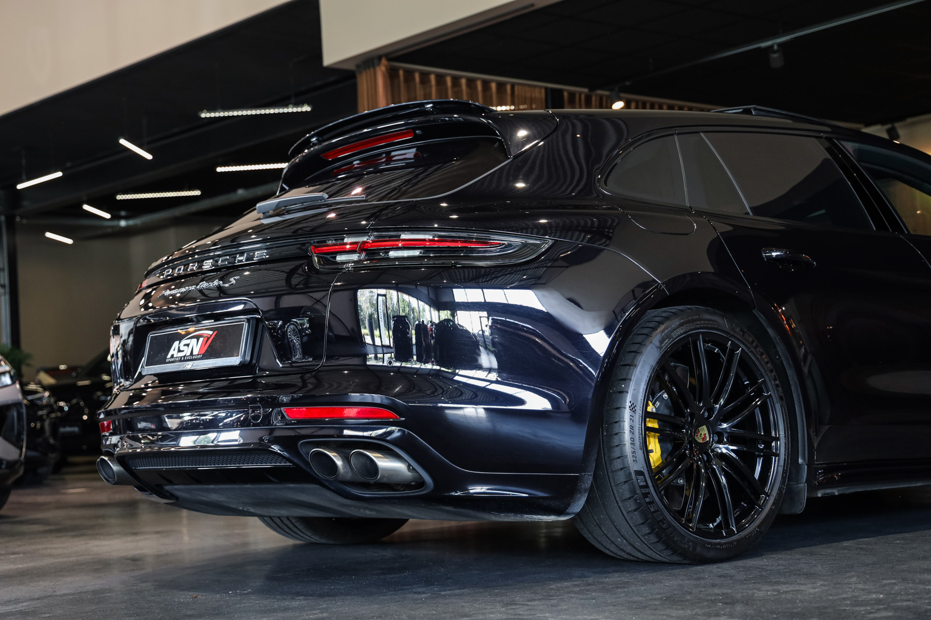 Foto van Porsche Panamera Turbo S E-hybrid
