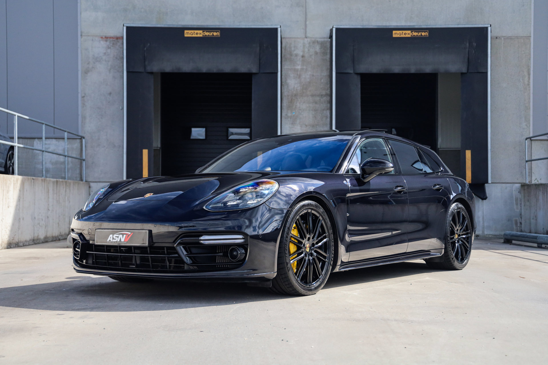 Foto van Porsche Panamera Turbo S E-hybrid