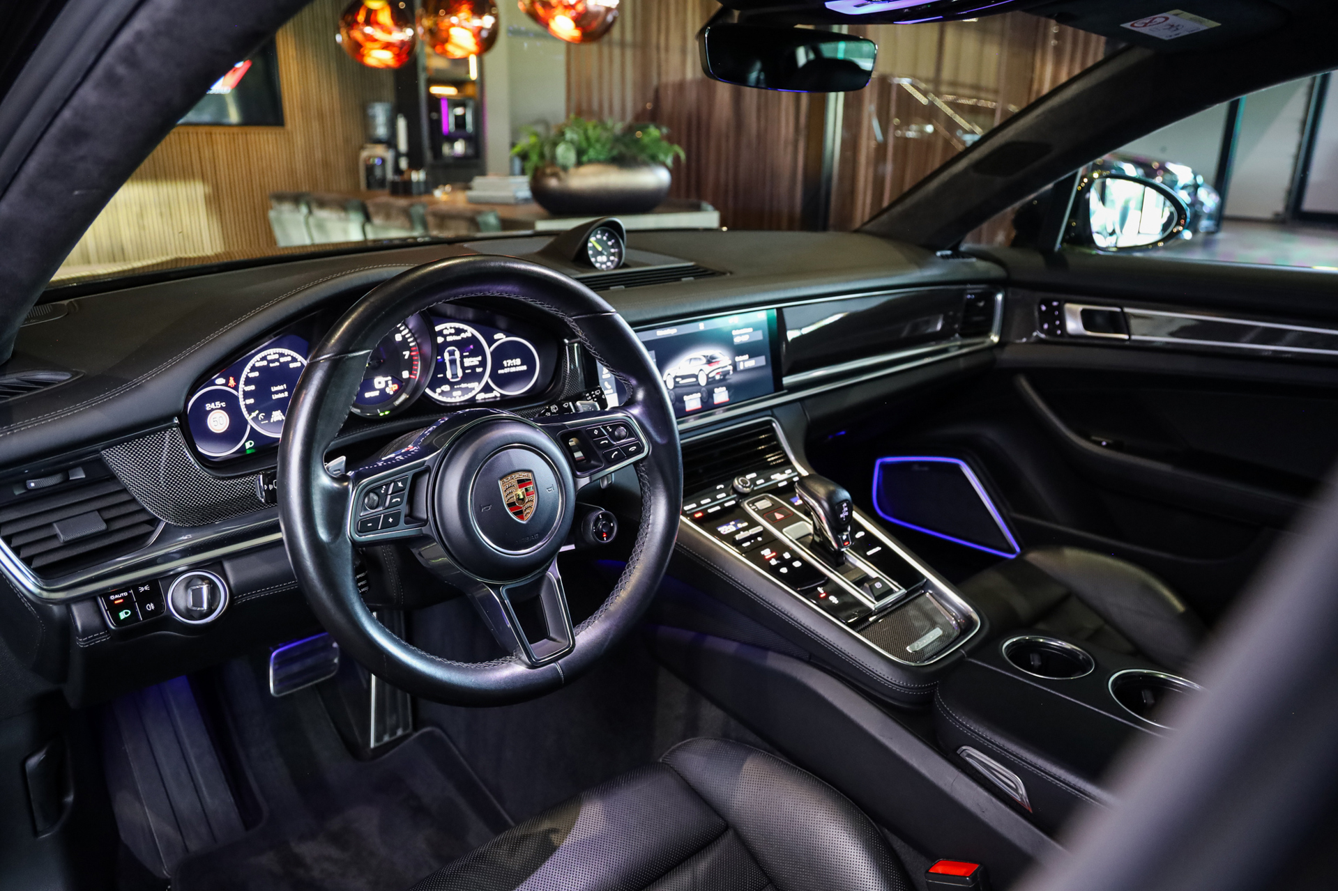 Foto van Porsche Panamera Turbo S E-hybrid