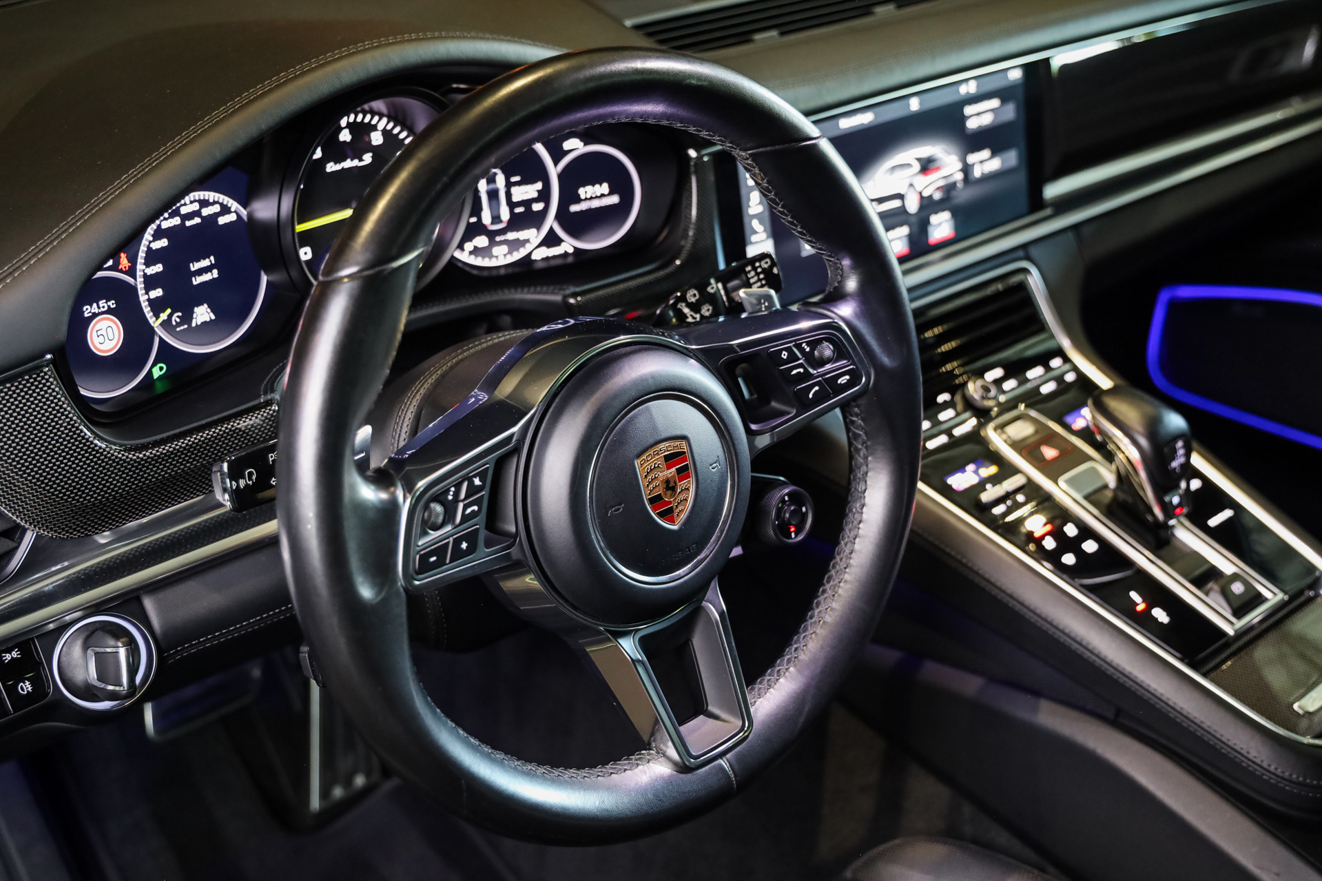 Foto van Porsche Panamera Turbo S E-hybrid