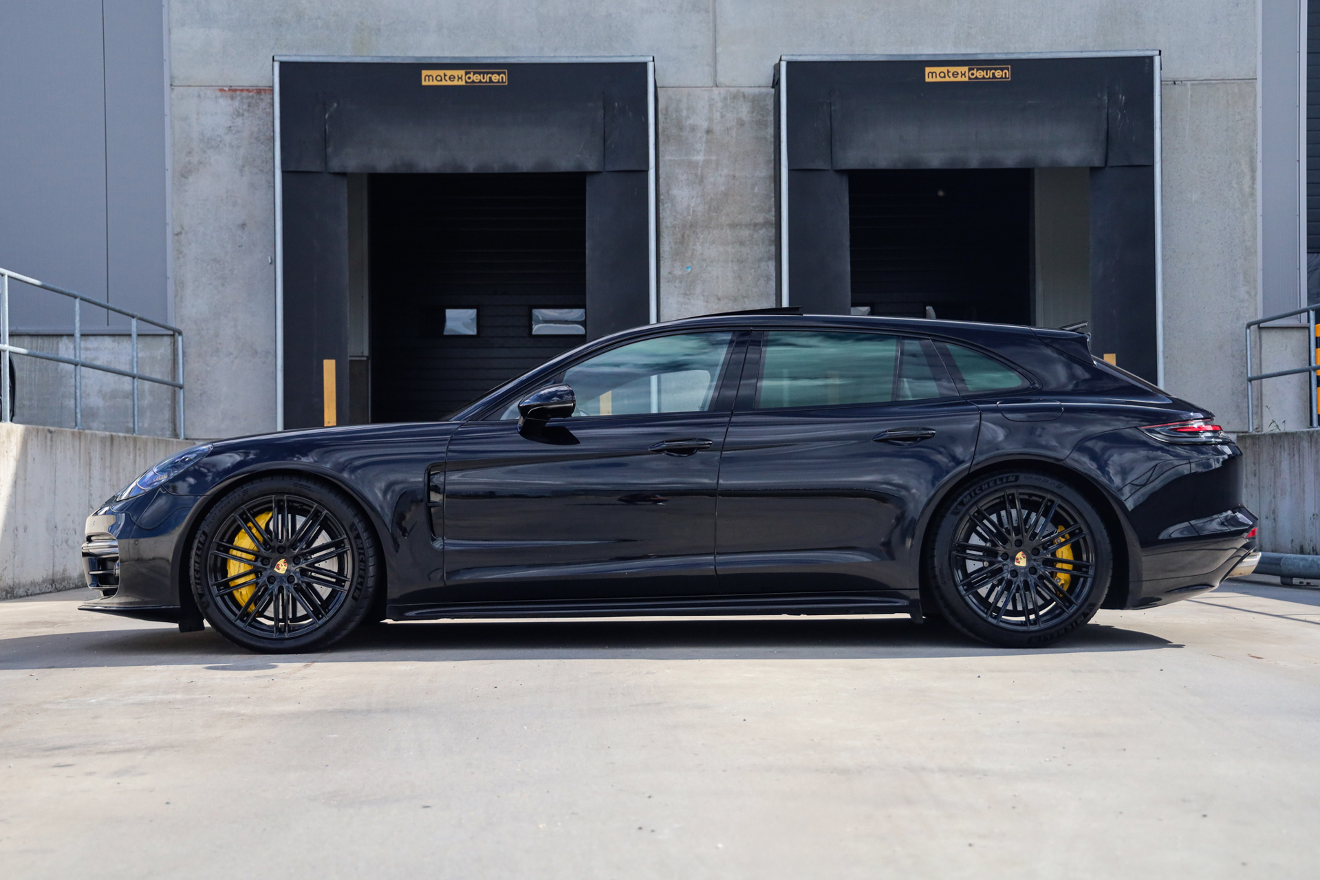 Foto van Porsche Panamera Turbo S E-hybrid