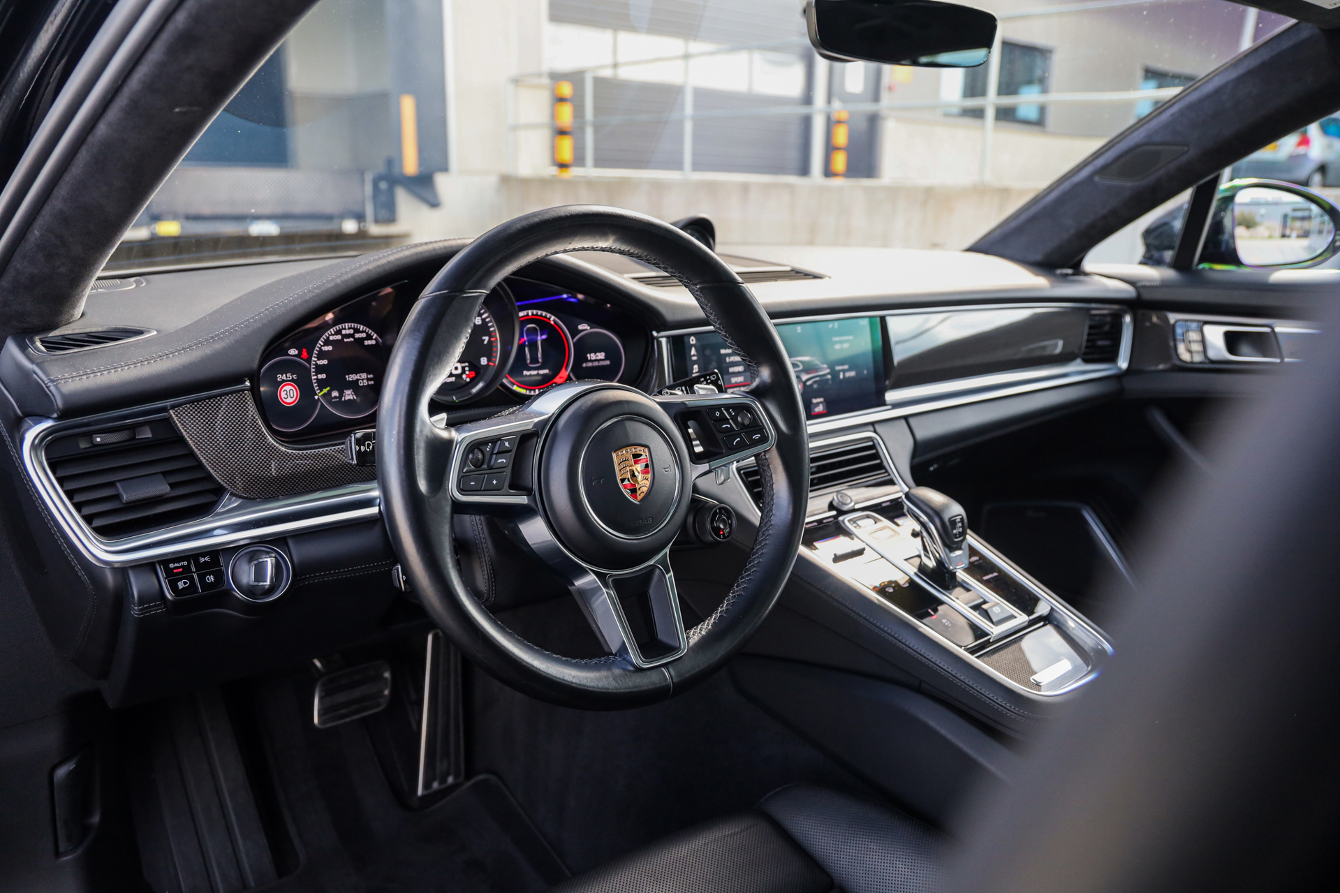 Foto van Porsche Panamera Turbo S E-hybrid