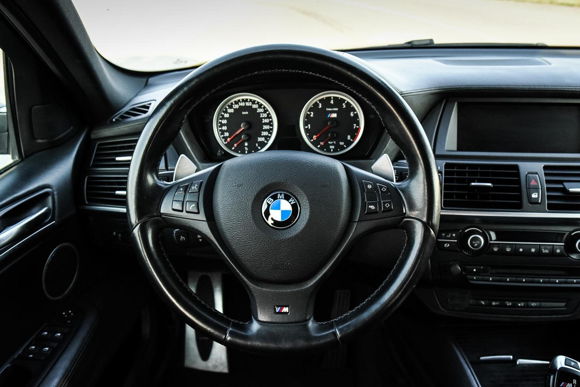 Foto van BMW X6 M