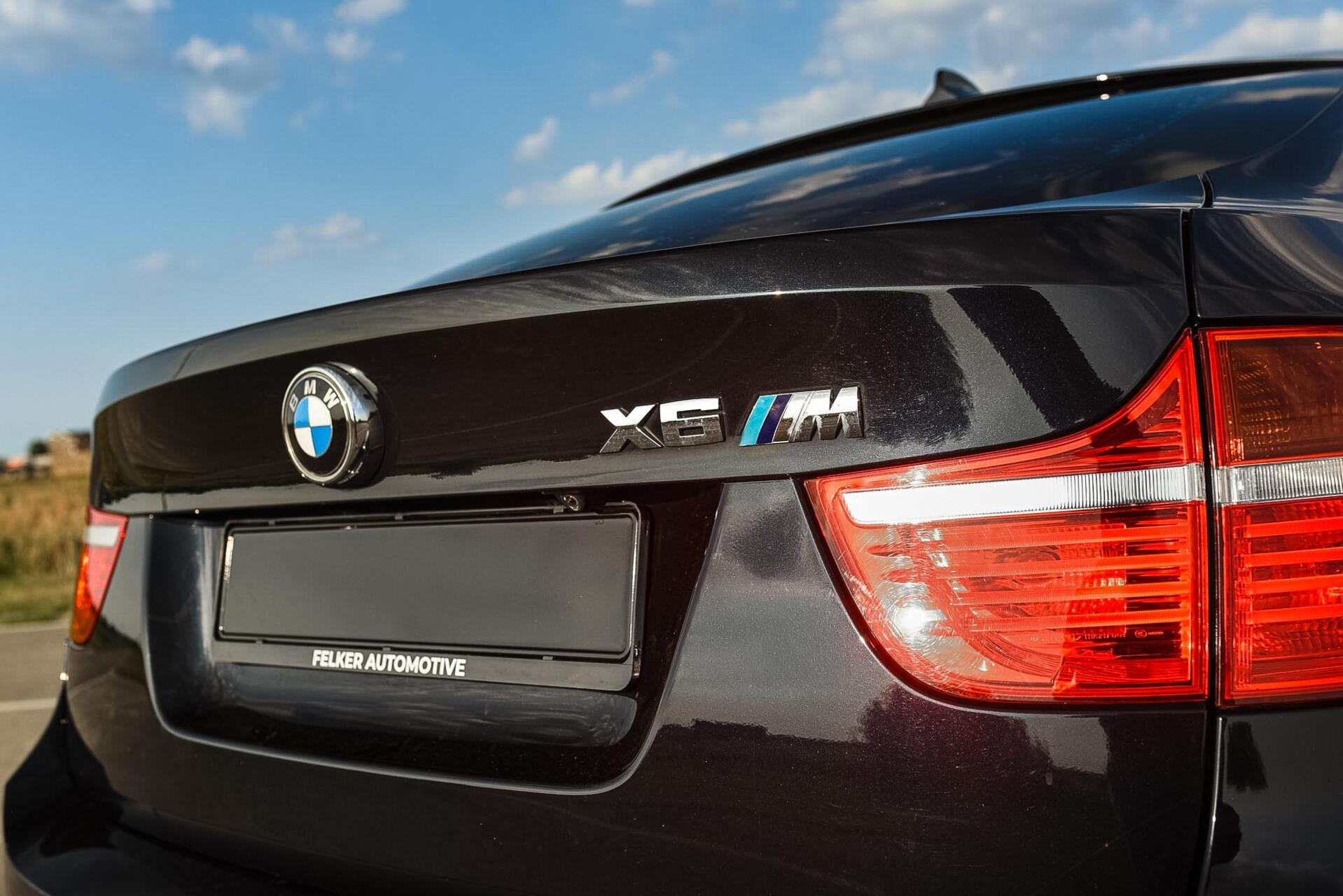 Foto van BMW X6 M