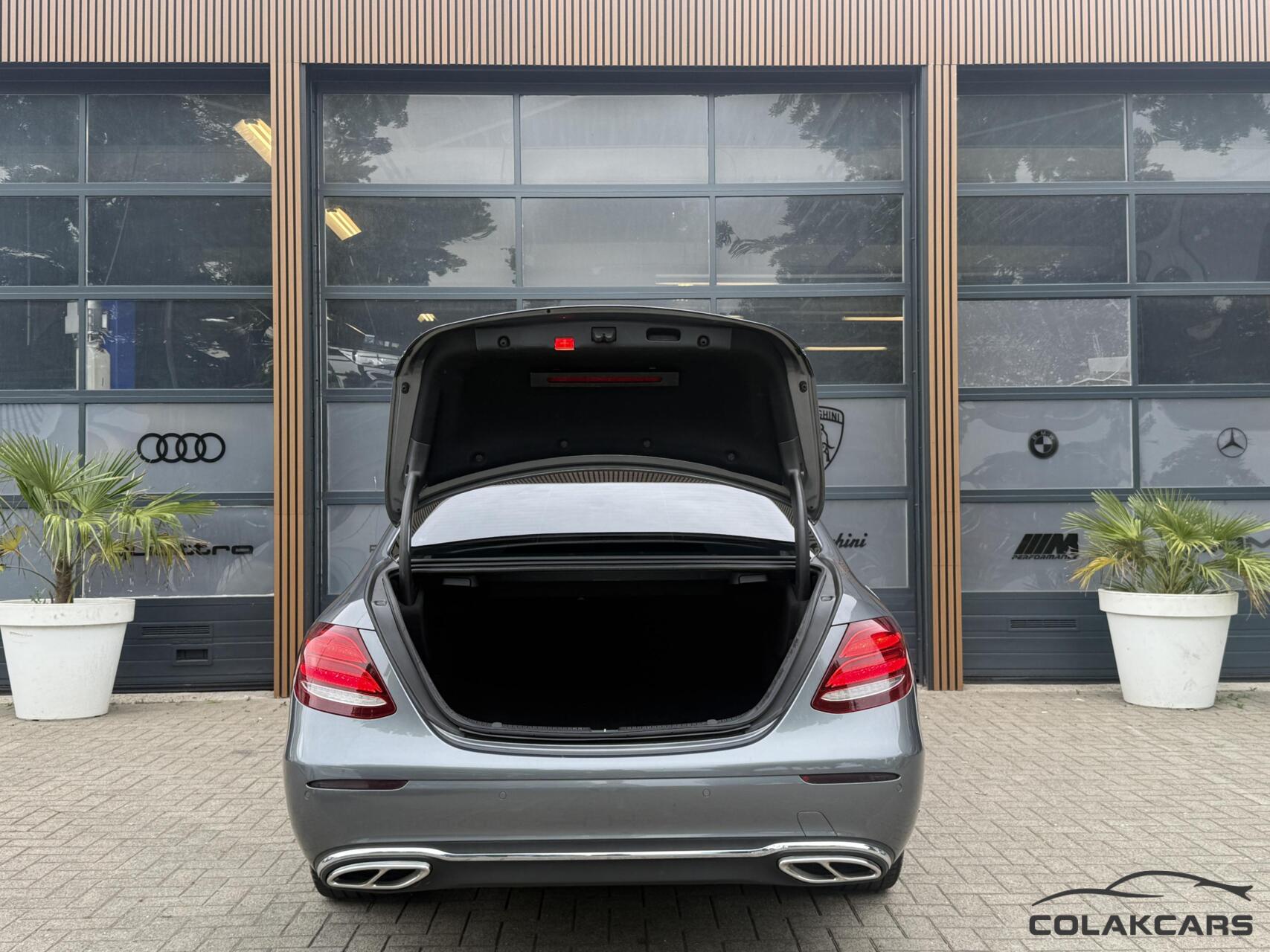 Foto van Mercedes-Benz E 220 D
