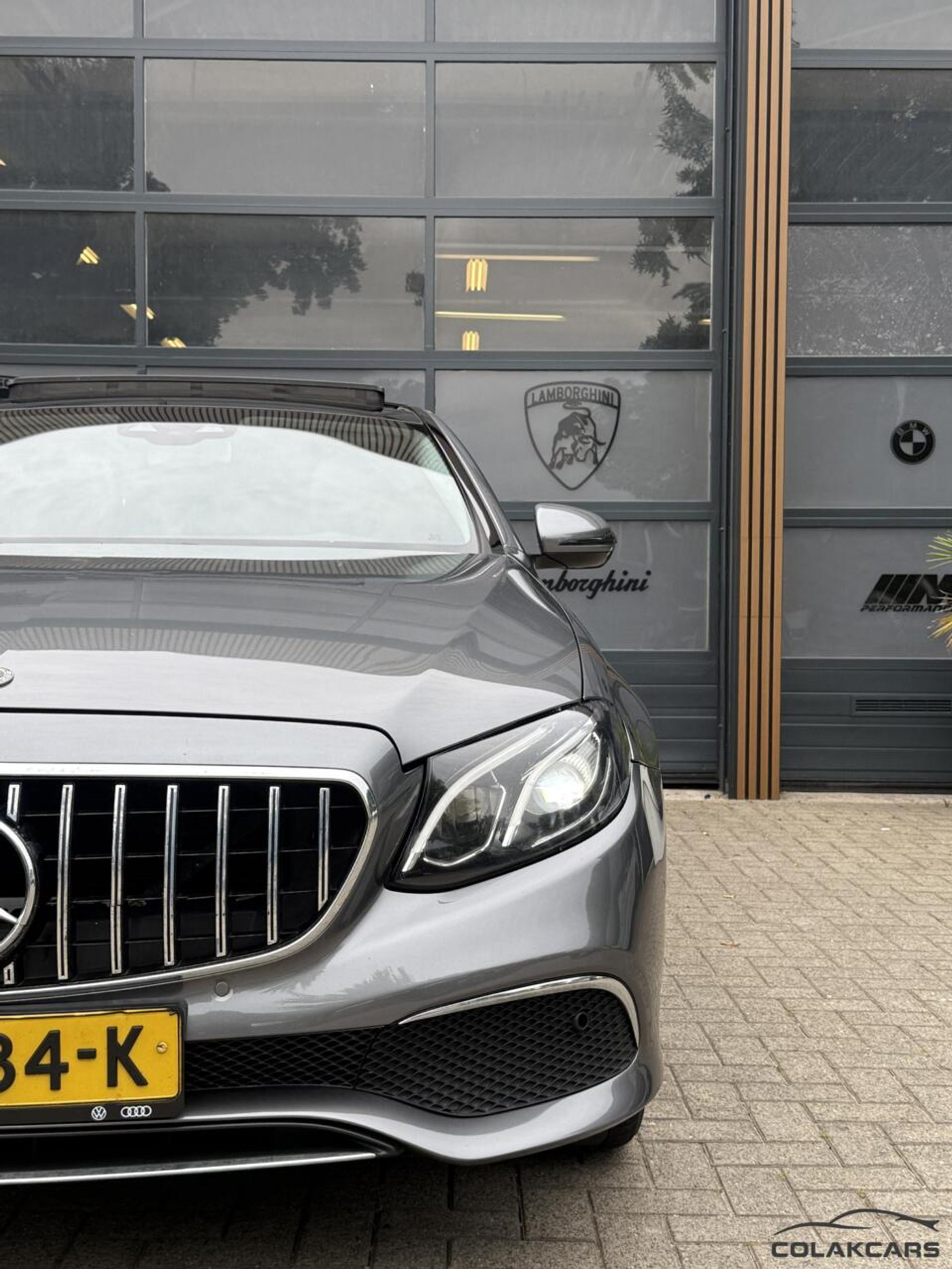 Foto van Mercedes-Benz E 220 D