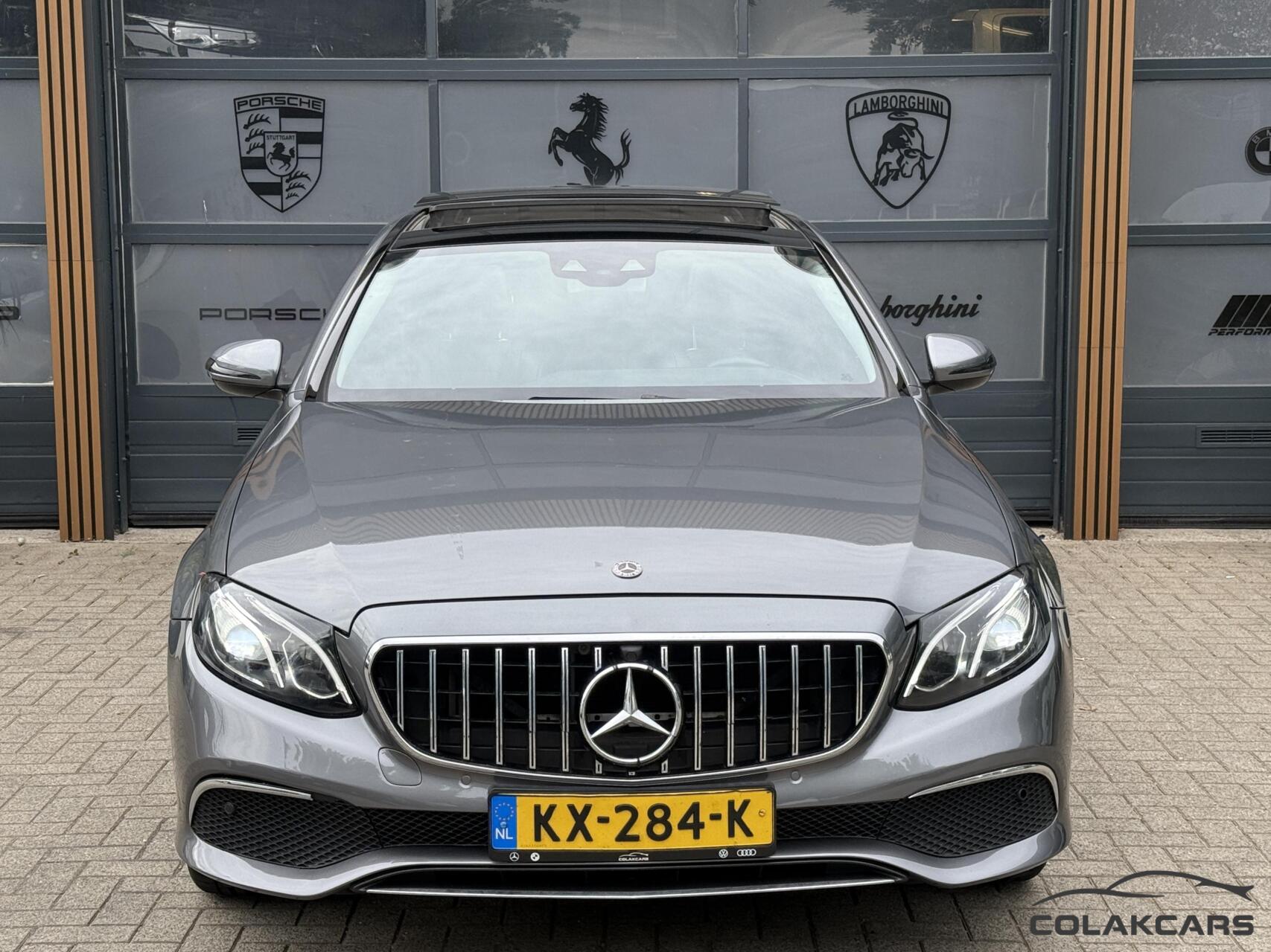 Foto van Mercedes-Benz E 220 D
