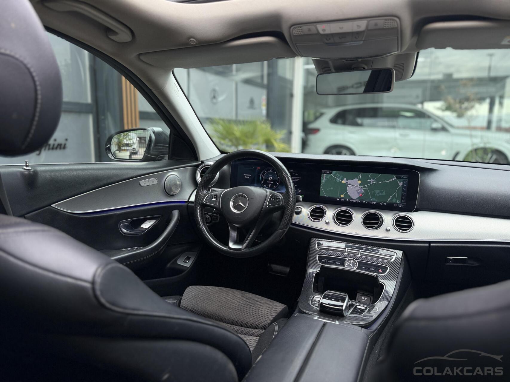 Foto van Mercedes-Benz E 220 D