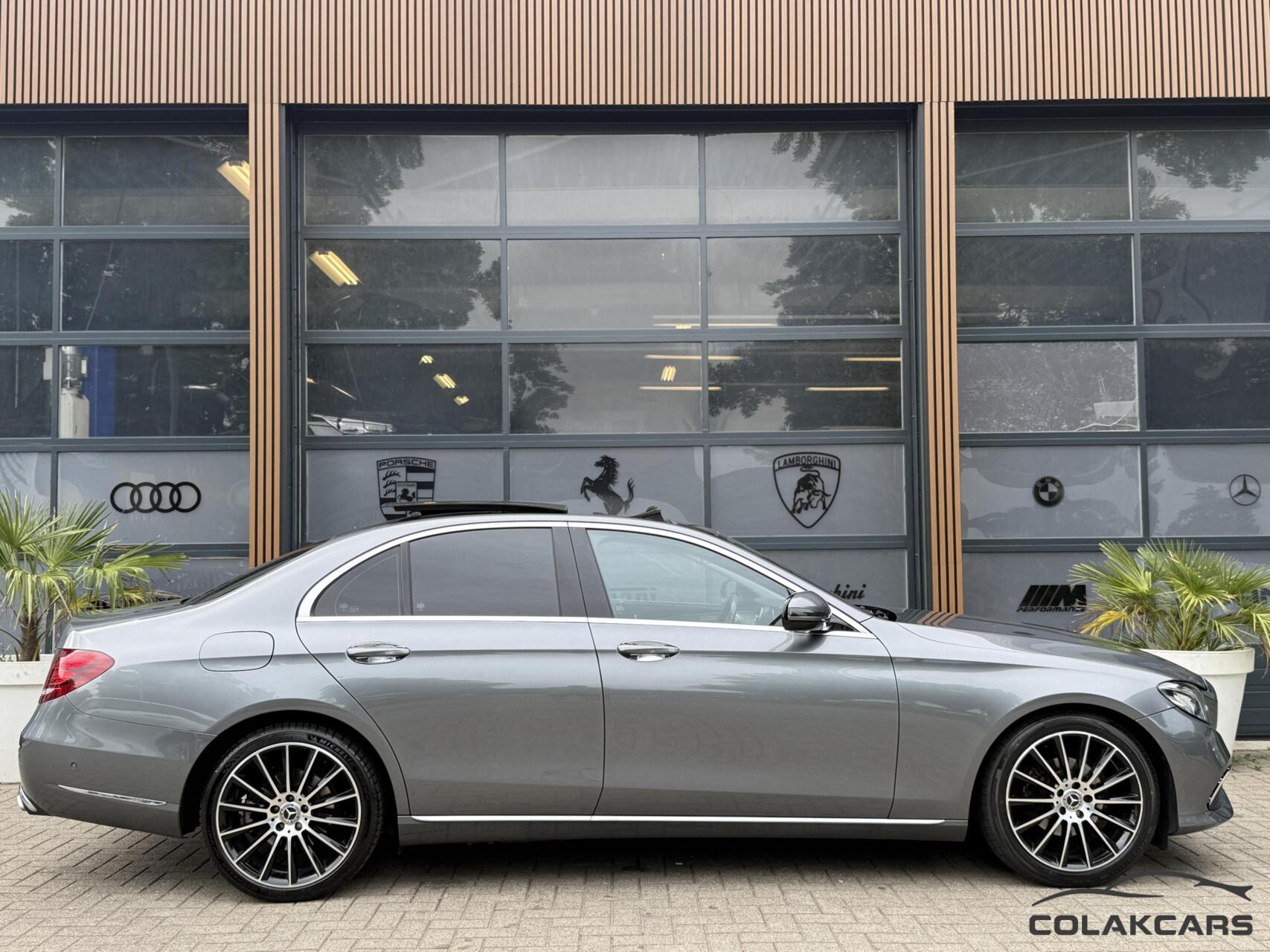 Foto van Mercedes-Benz E 220 D