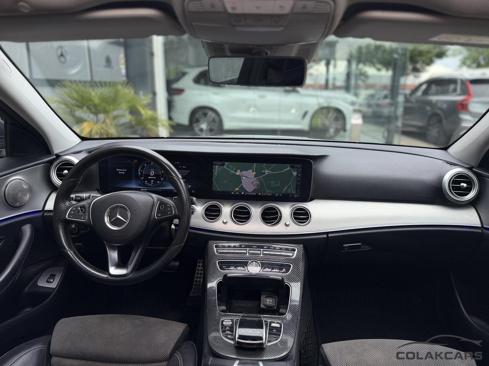 Foto van Mercedes-Benz E 220 D