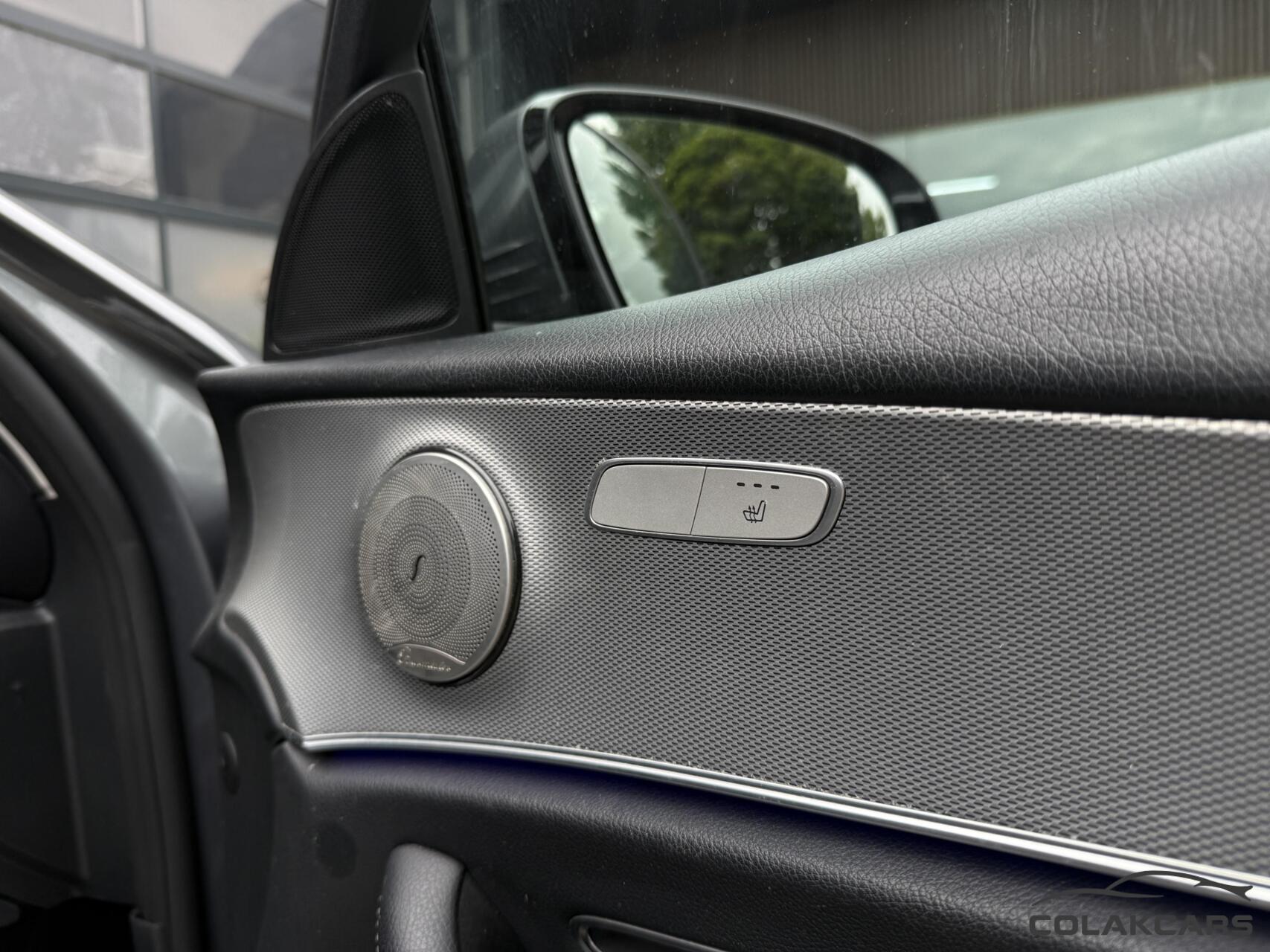 Foto van Mercedes-Benz E 220 D