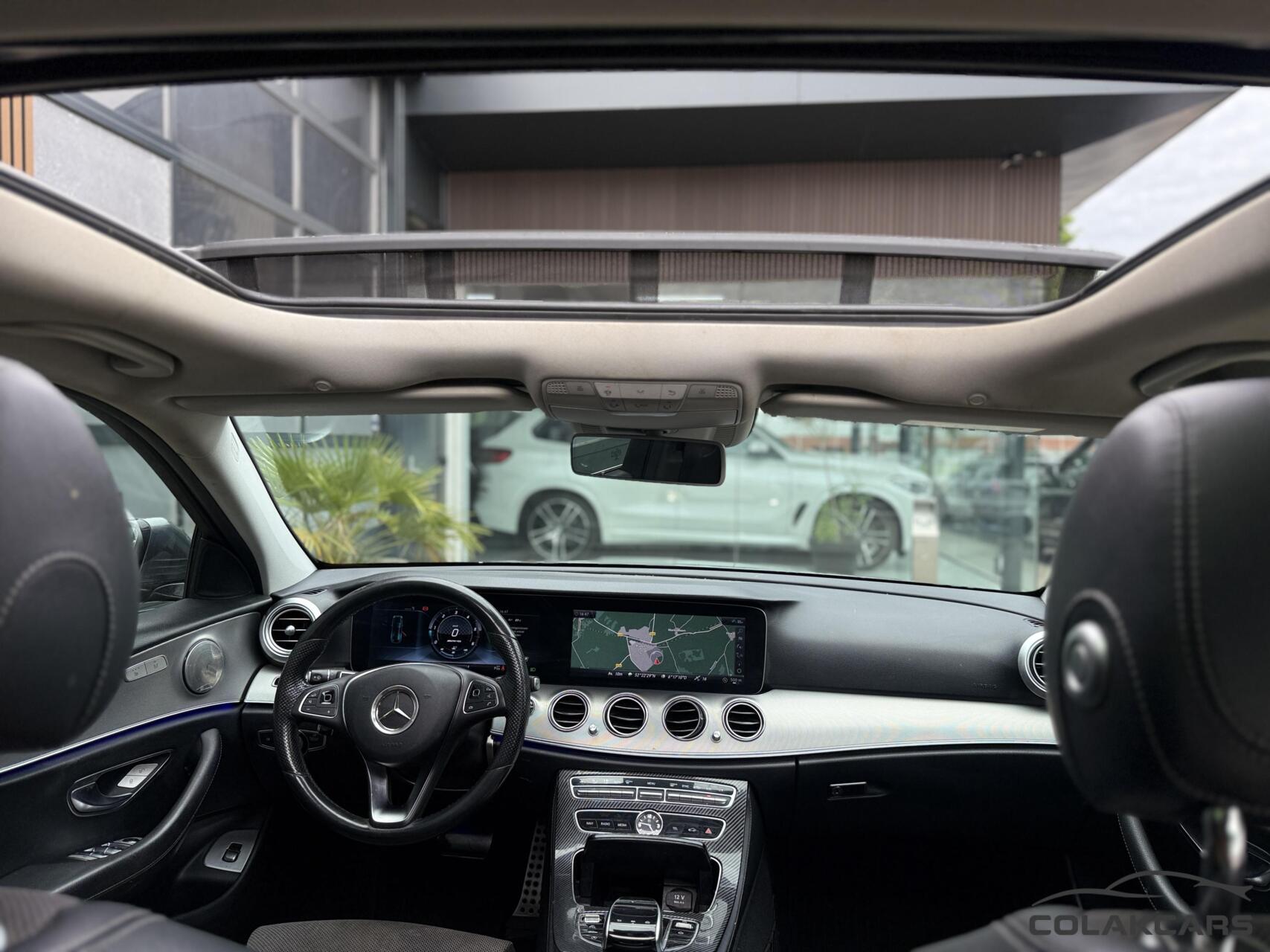 Foto van Mercedes-Benz E 220 D