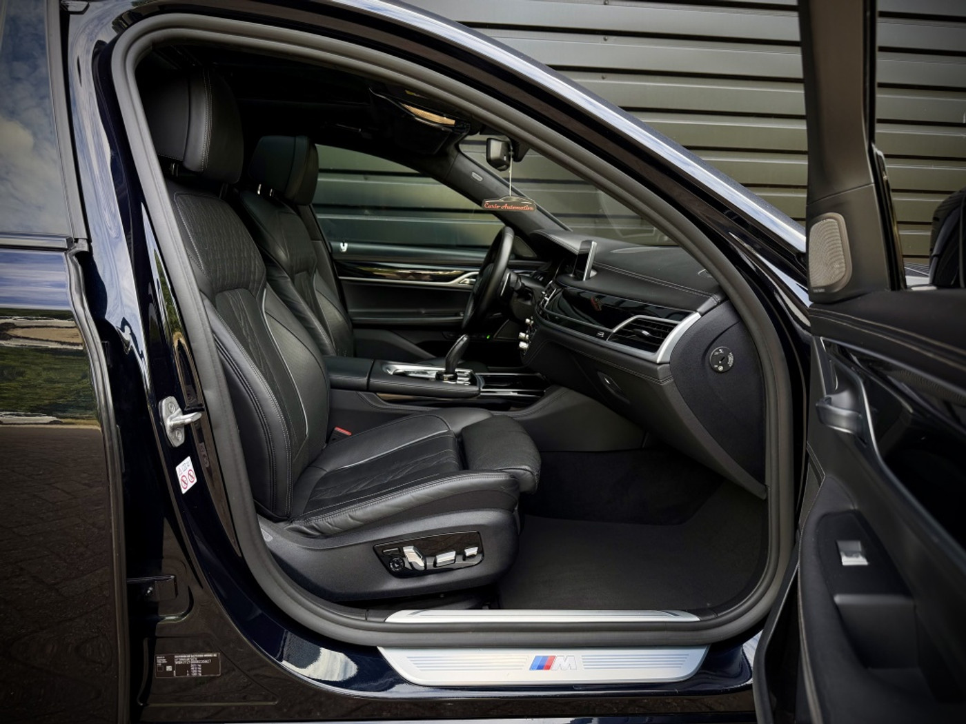 Foto van BMW 750li xDrive