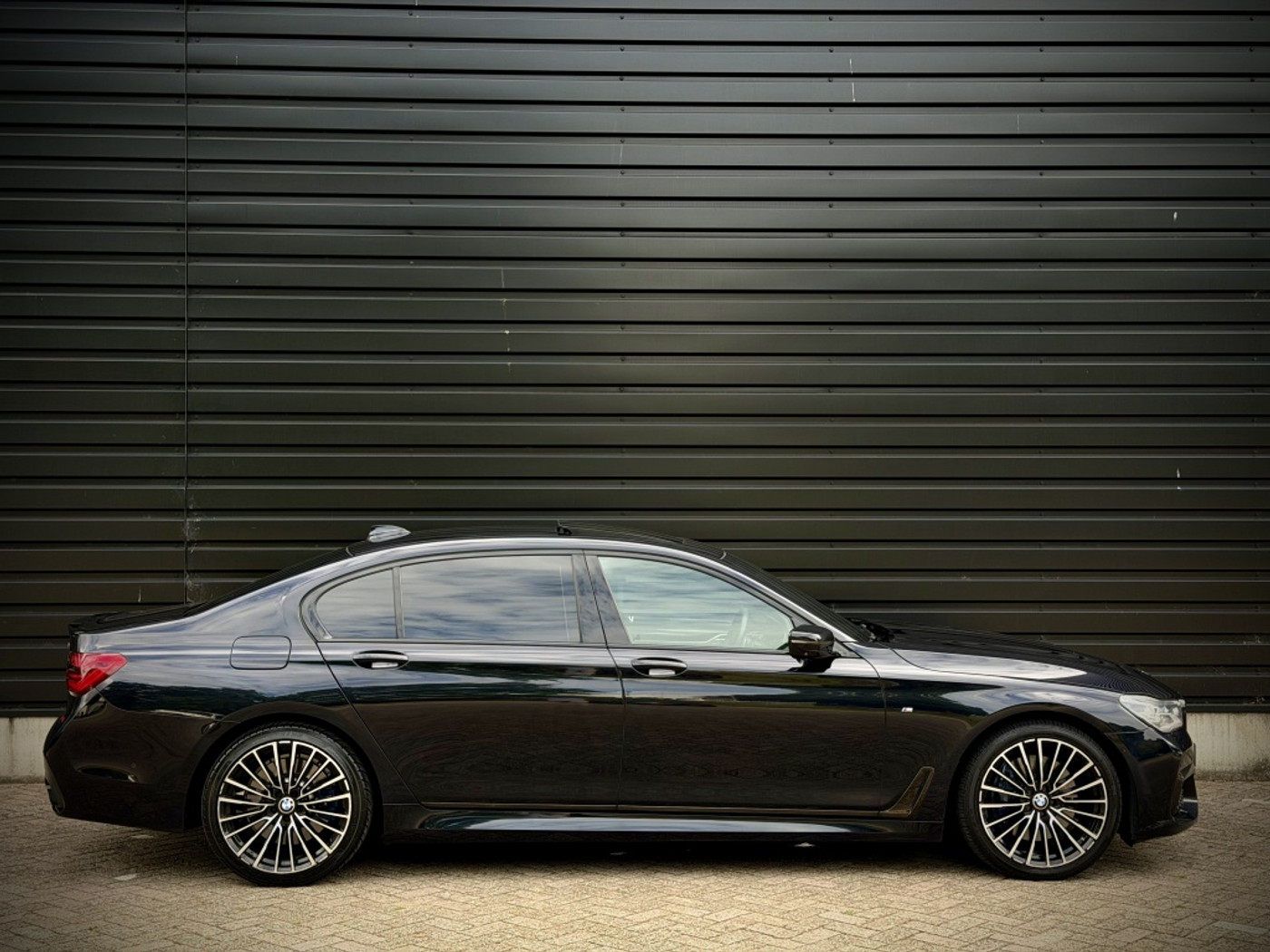 Foto van BMW 750li xDrive