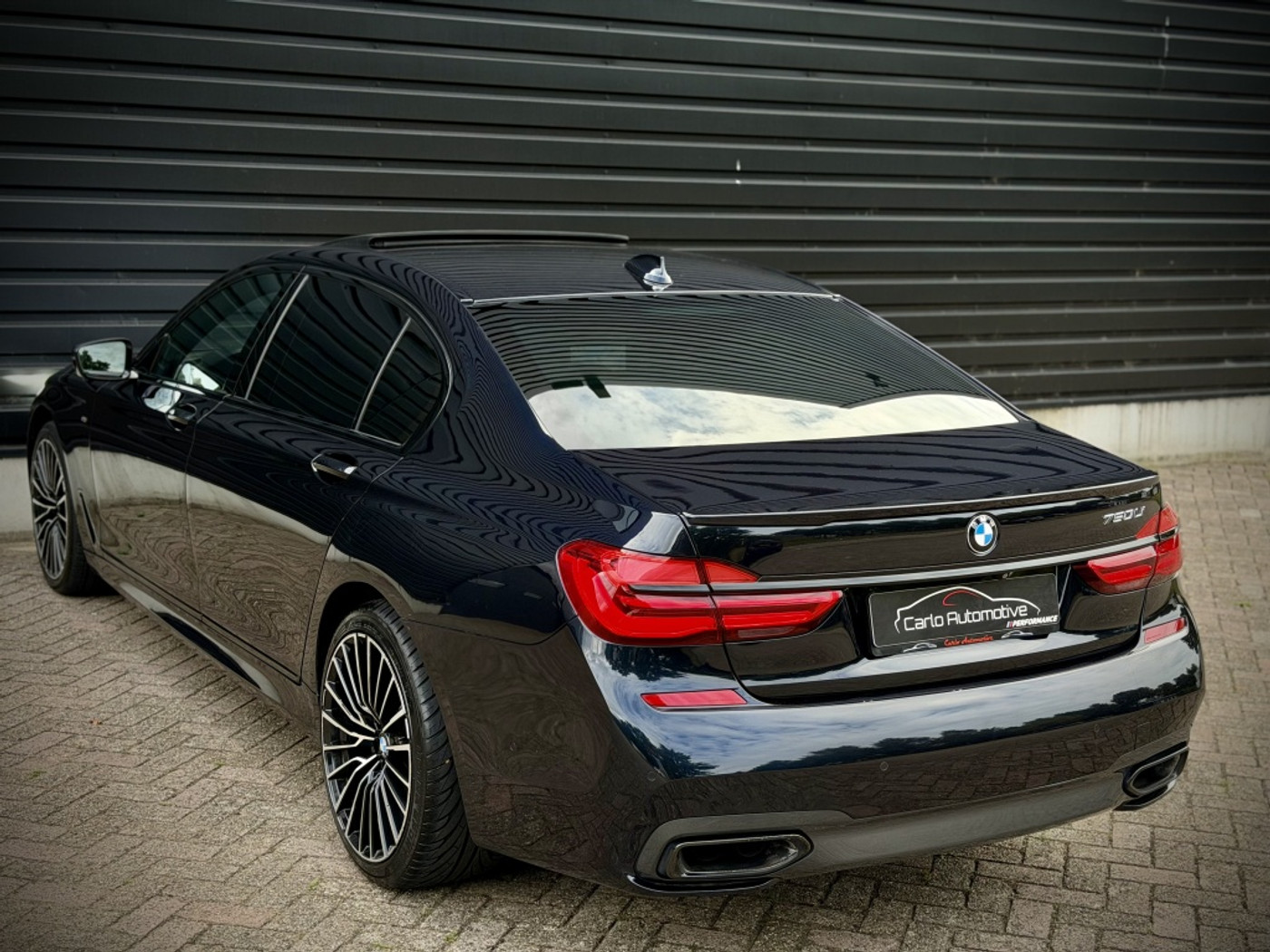 Foto van BMW 750li xDrive