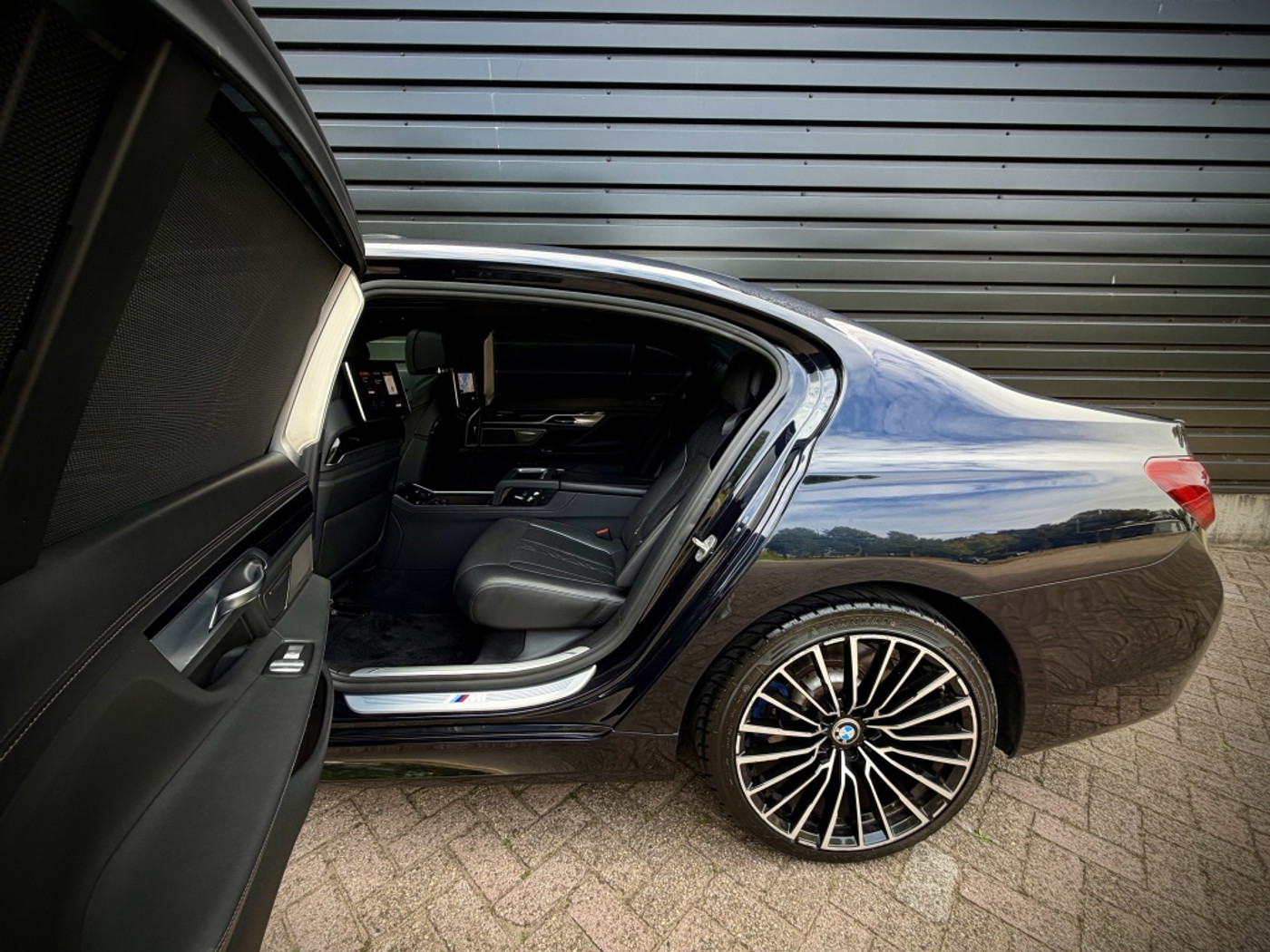 Foto van BMW 750li xDrive