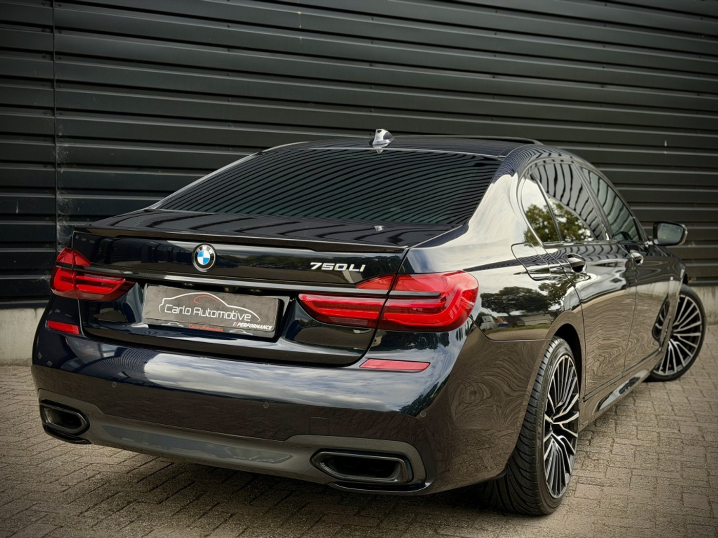 Foto van BMW 750li xDrive