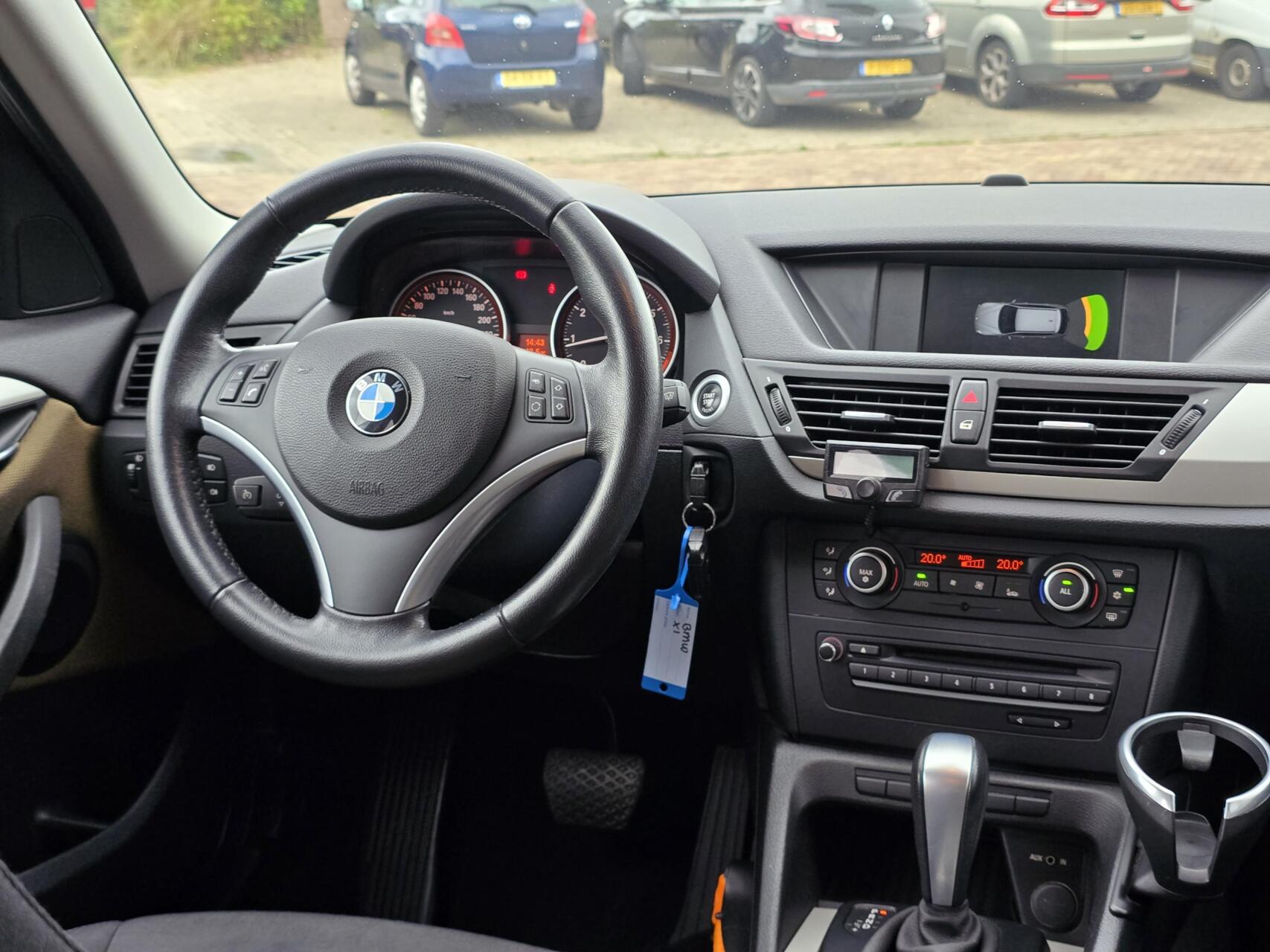 Foto van BMW X1 sDrive 18i