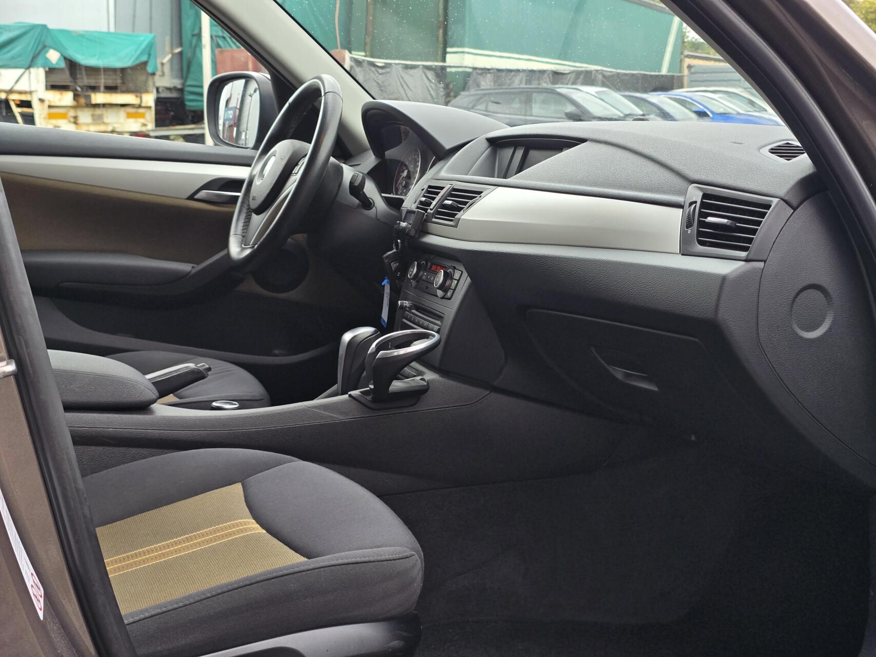 Foto van BMW X1 sDrive 18i
