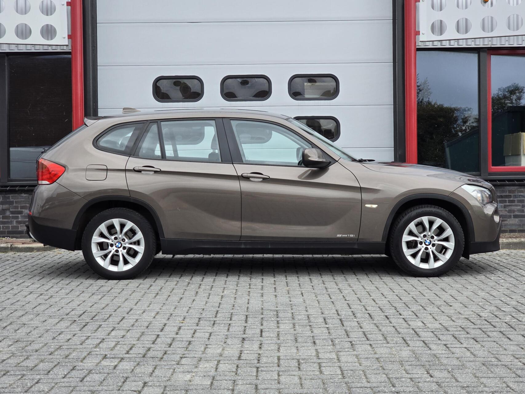 Foto van BMW X1 sDrive 18i