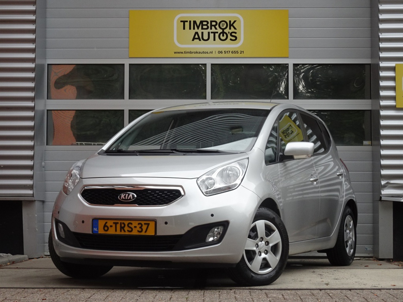 Kia Venga 1.6 CVVT Executive Aut. *Navi/Clima/Cruise/Cam/Trekhaak 2014 - voorkant