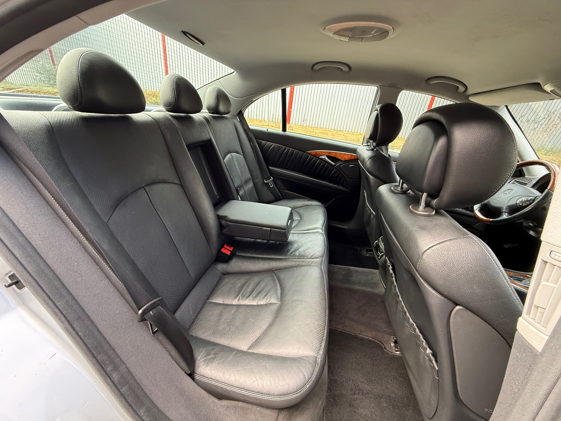 Foto van Mercedes-Benz E 280