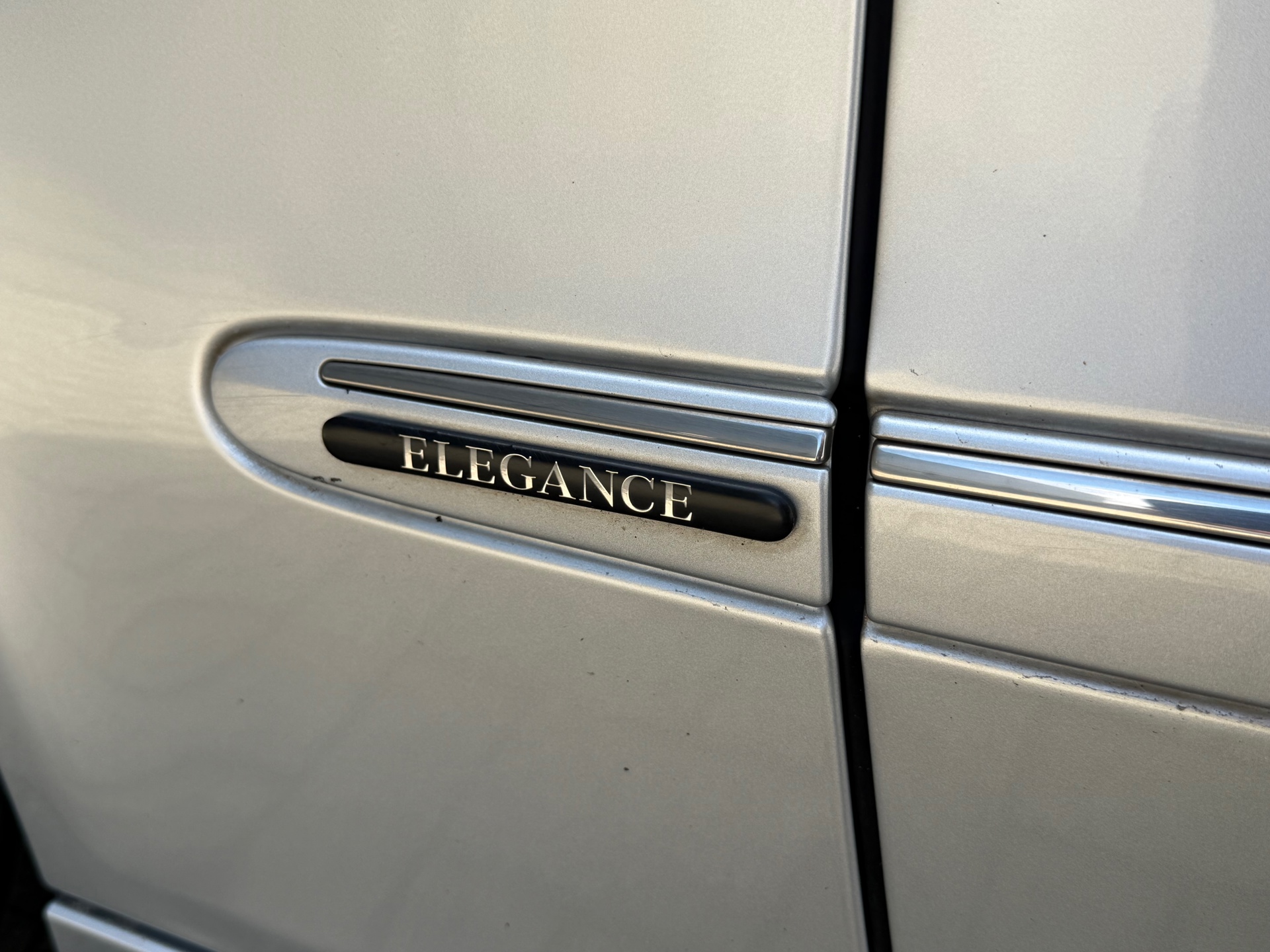 Foto van Mercedes-Benz E 280