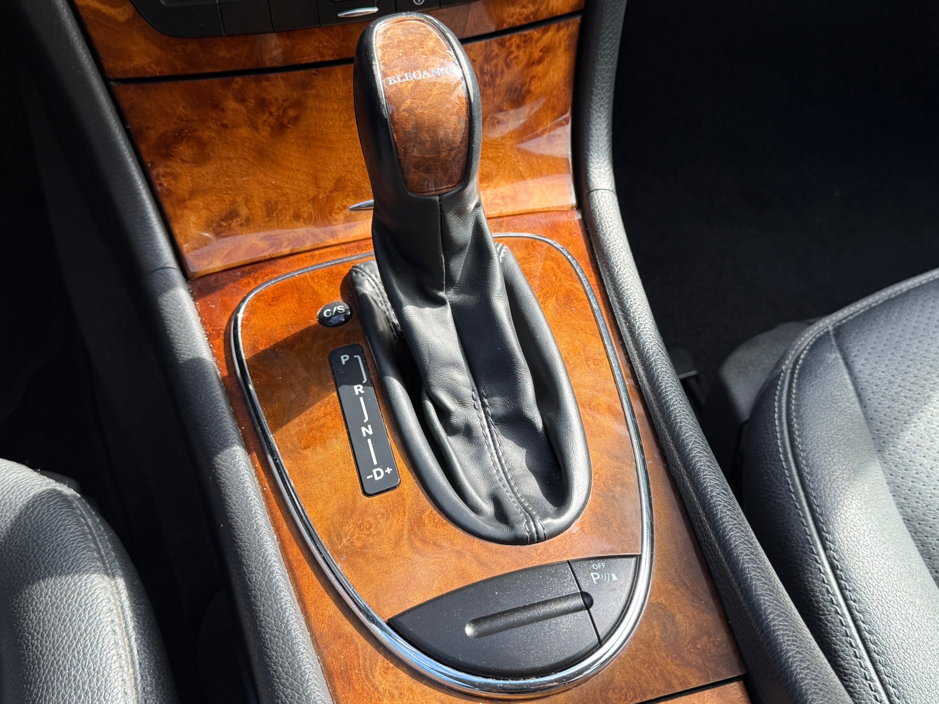 Foto van Mercedes-Benz E 280