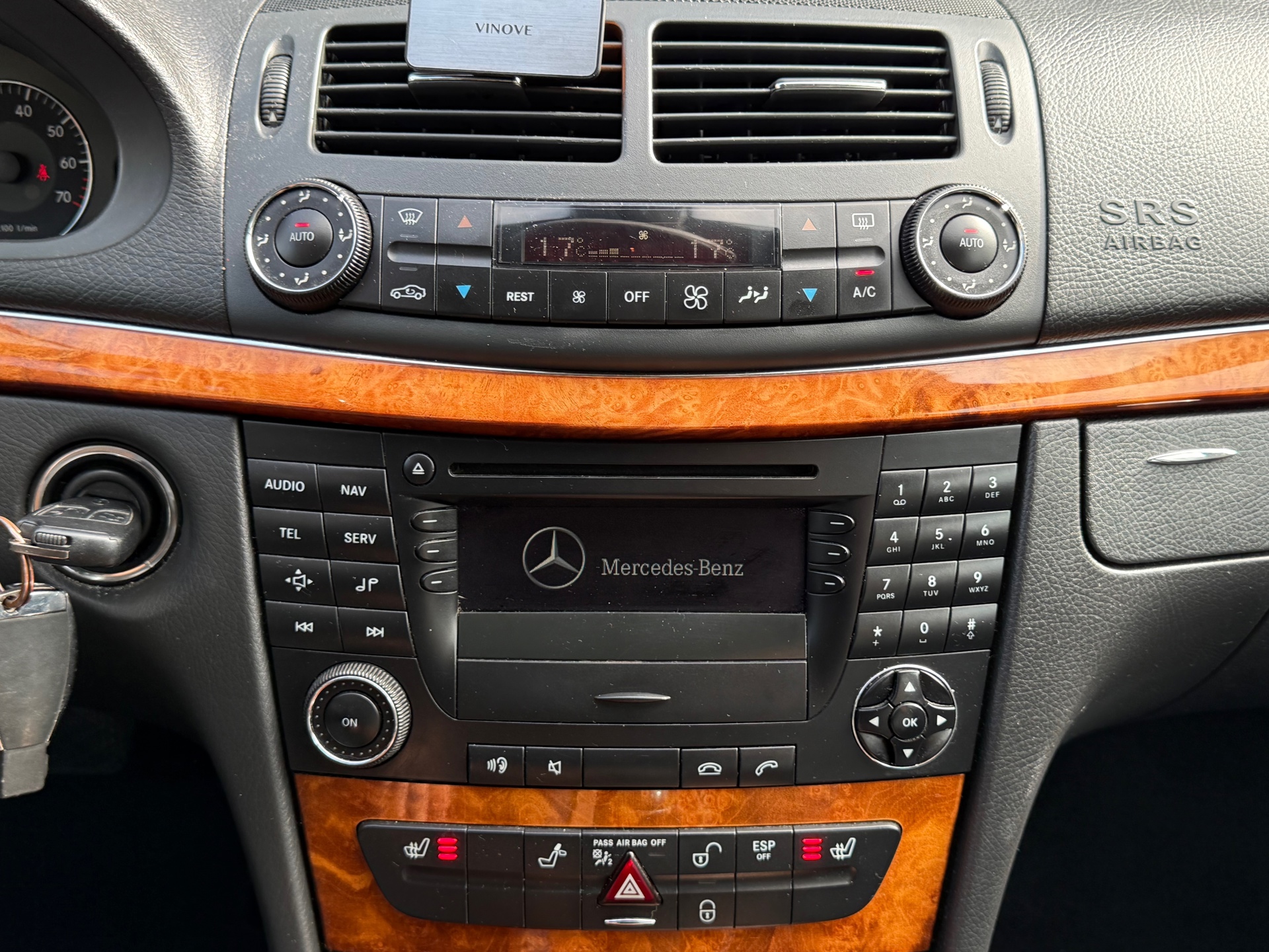 Foto van Mercedes-Benz E 280