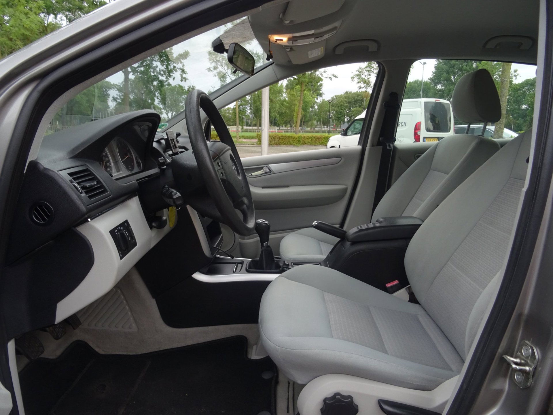 Foto van Mercedes-Benz B 150