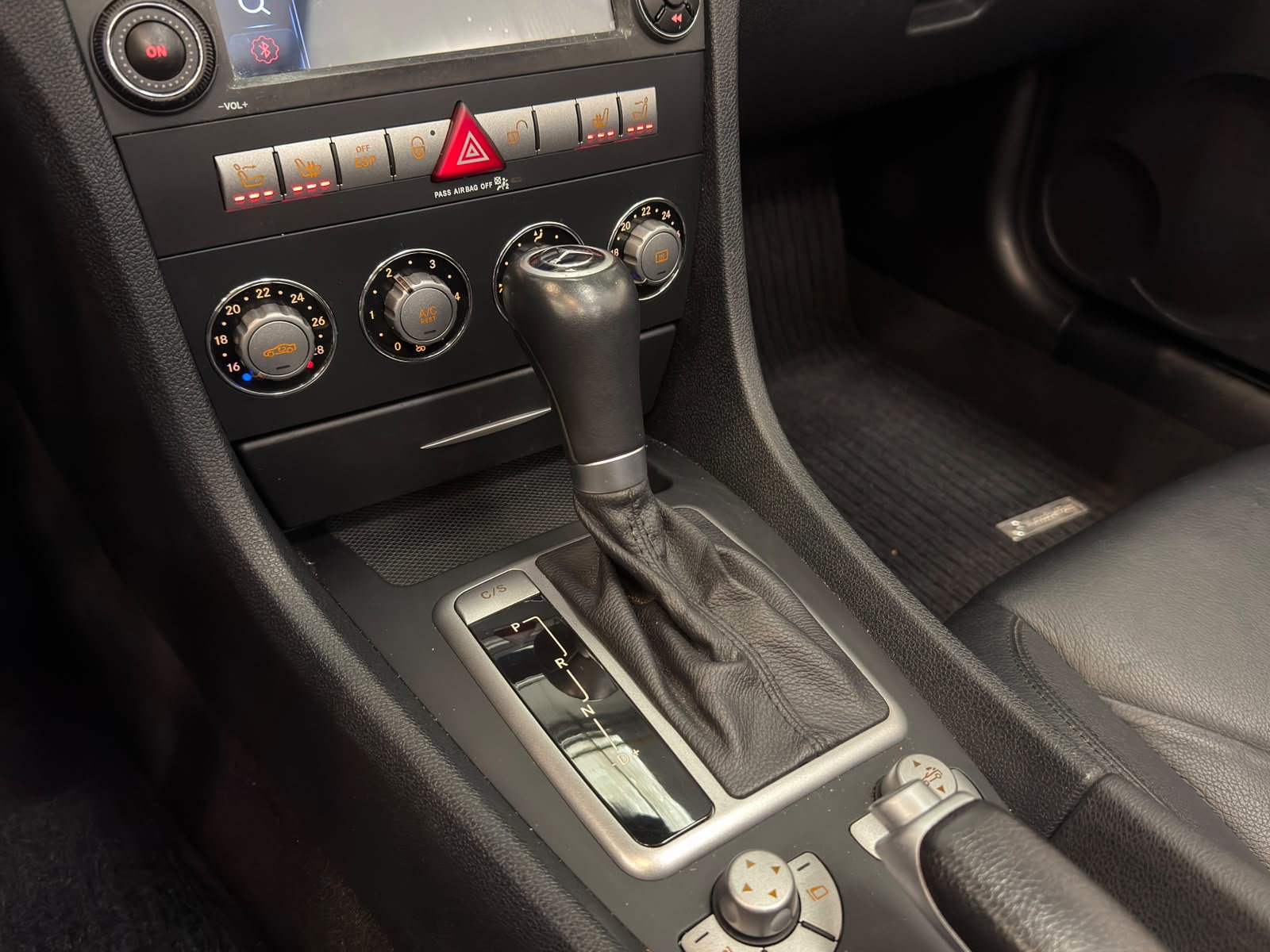 Foto van Mercedes-Benz SLK 200 Kompressor