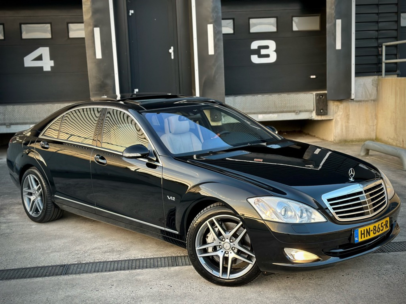 Foto van Mercedes-Benz S 600
