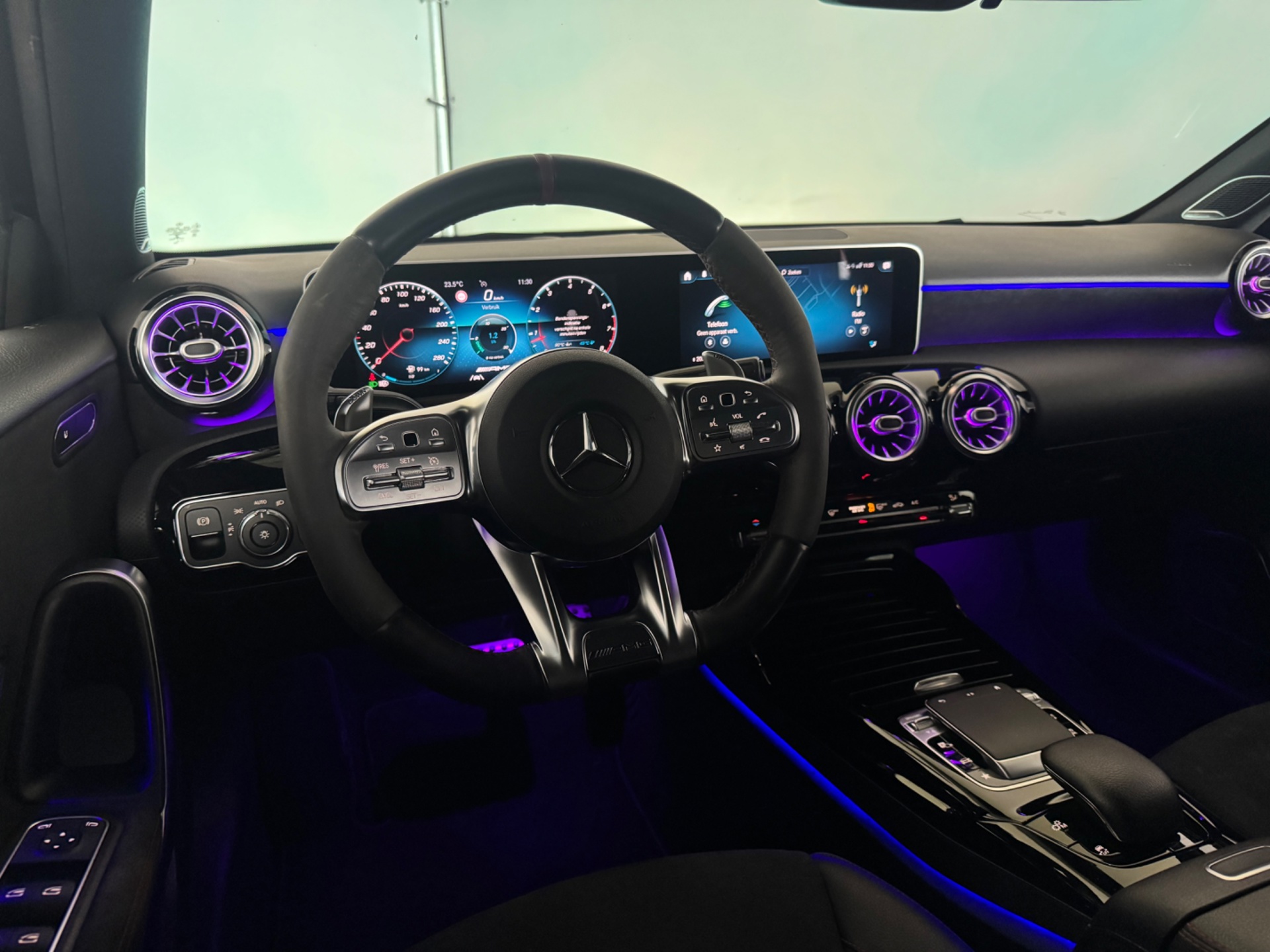 Foto van Mercedes-Benz AMG A 35