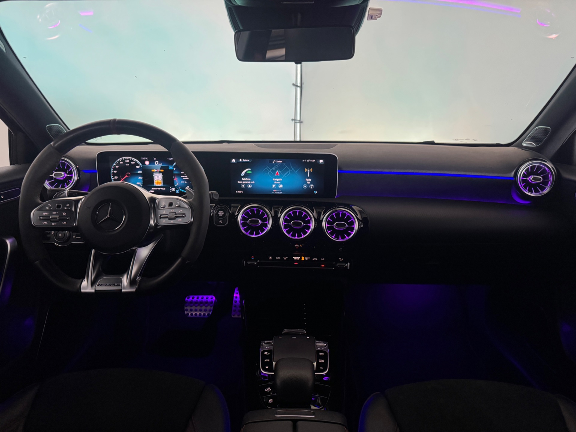 Foto van Mercedes-Benz AMG A 35