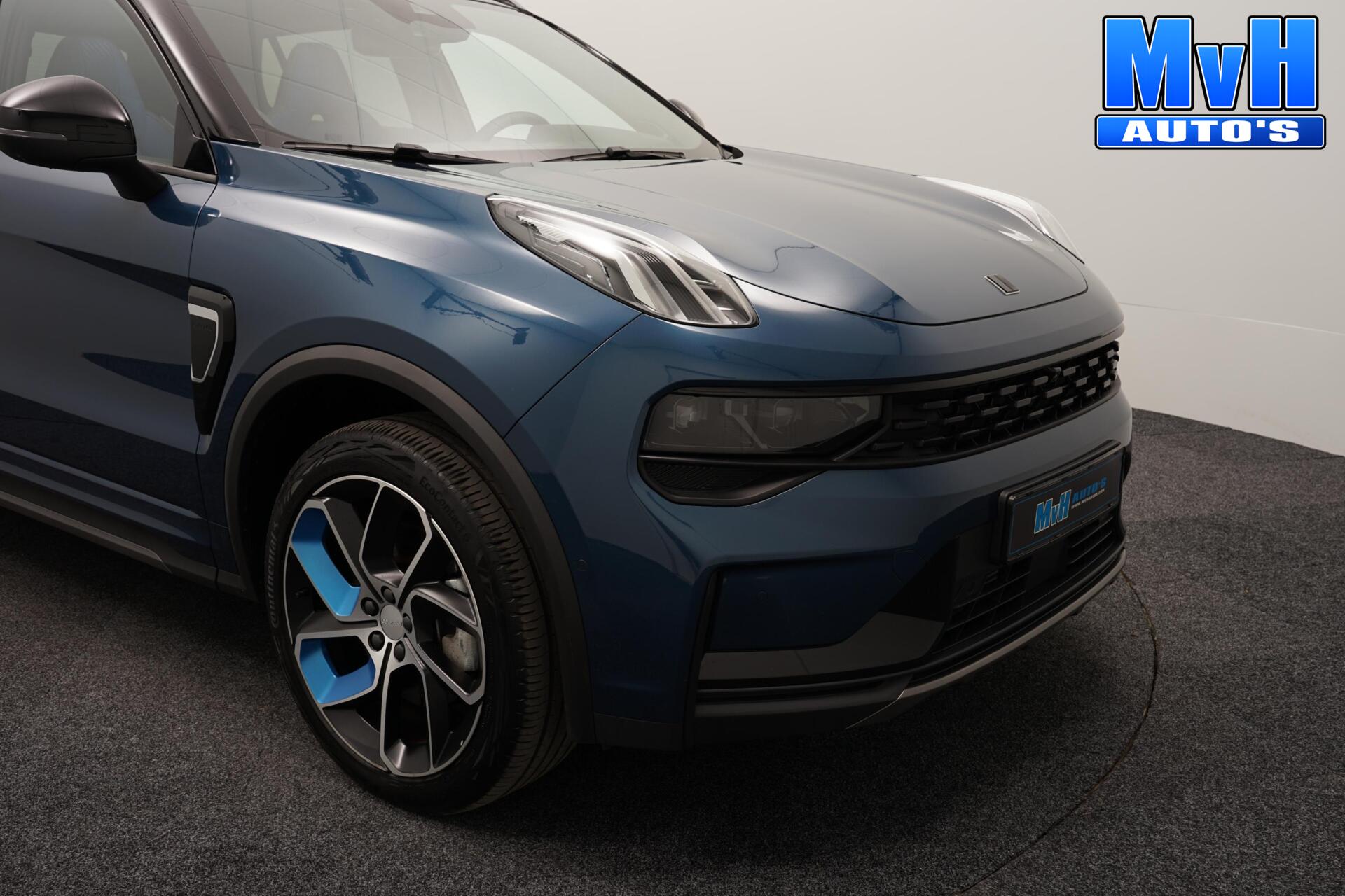 Foto van LYNK & Co 01