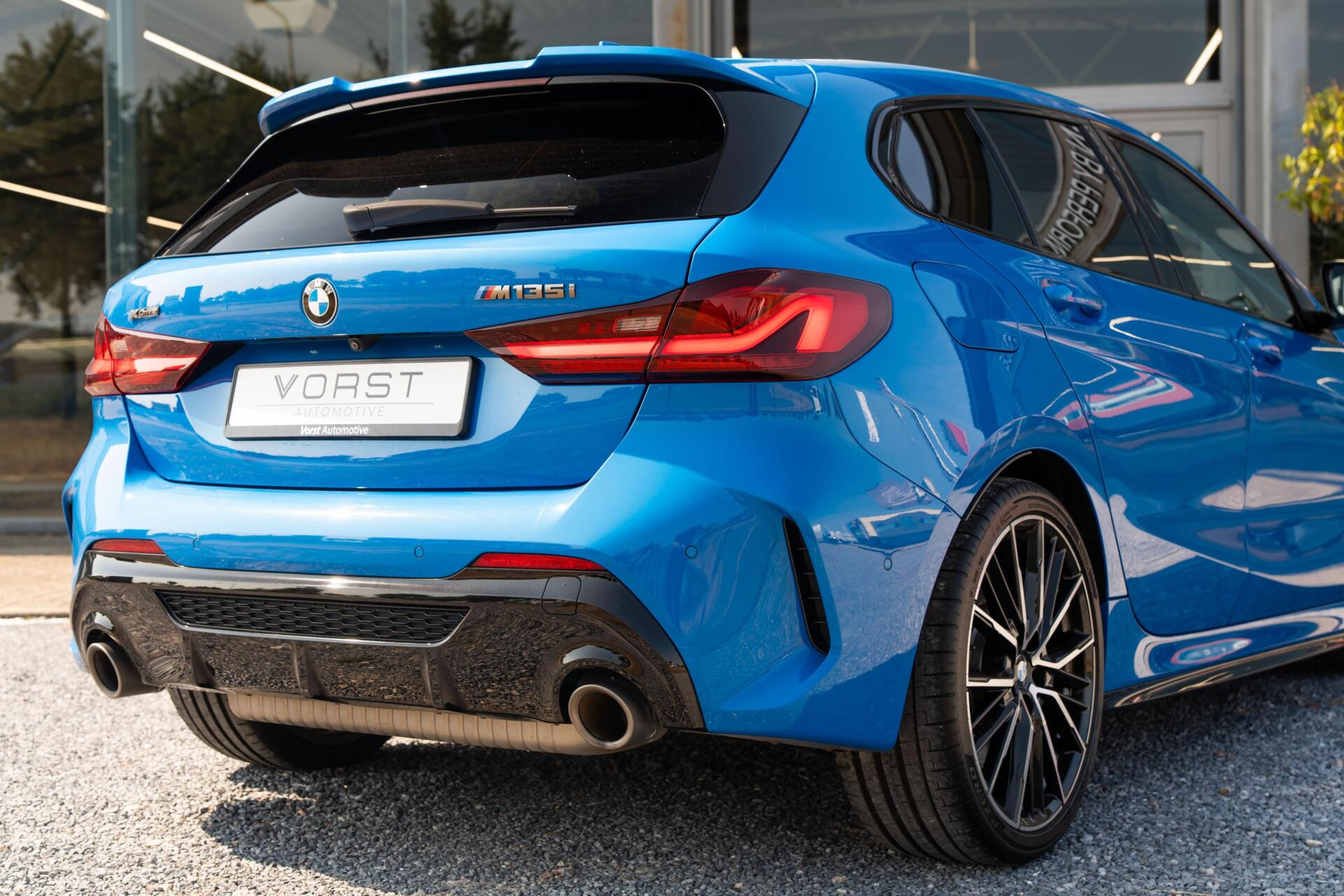 Foto van BMW M135i xDrive