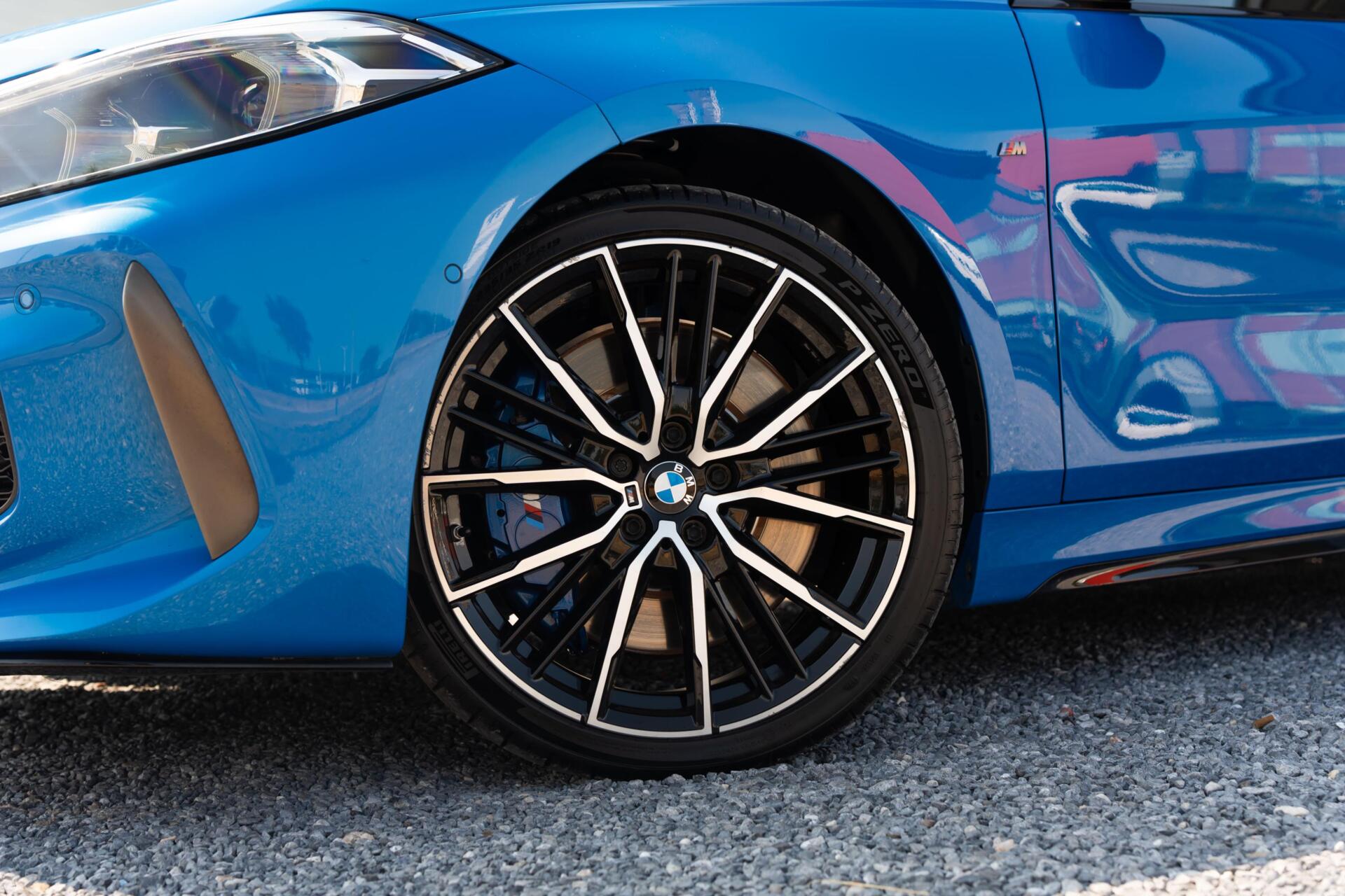 Foto van BMW M135i xDrive