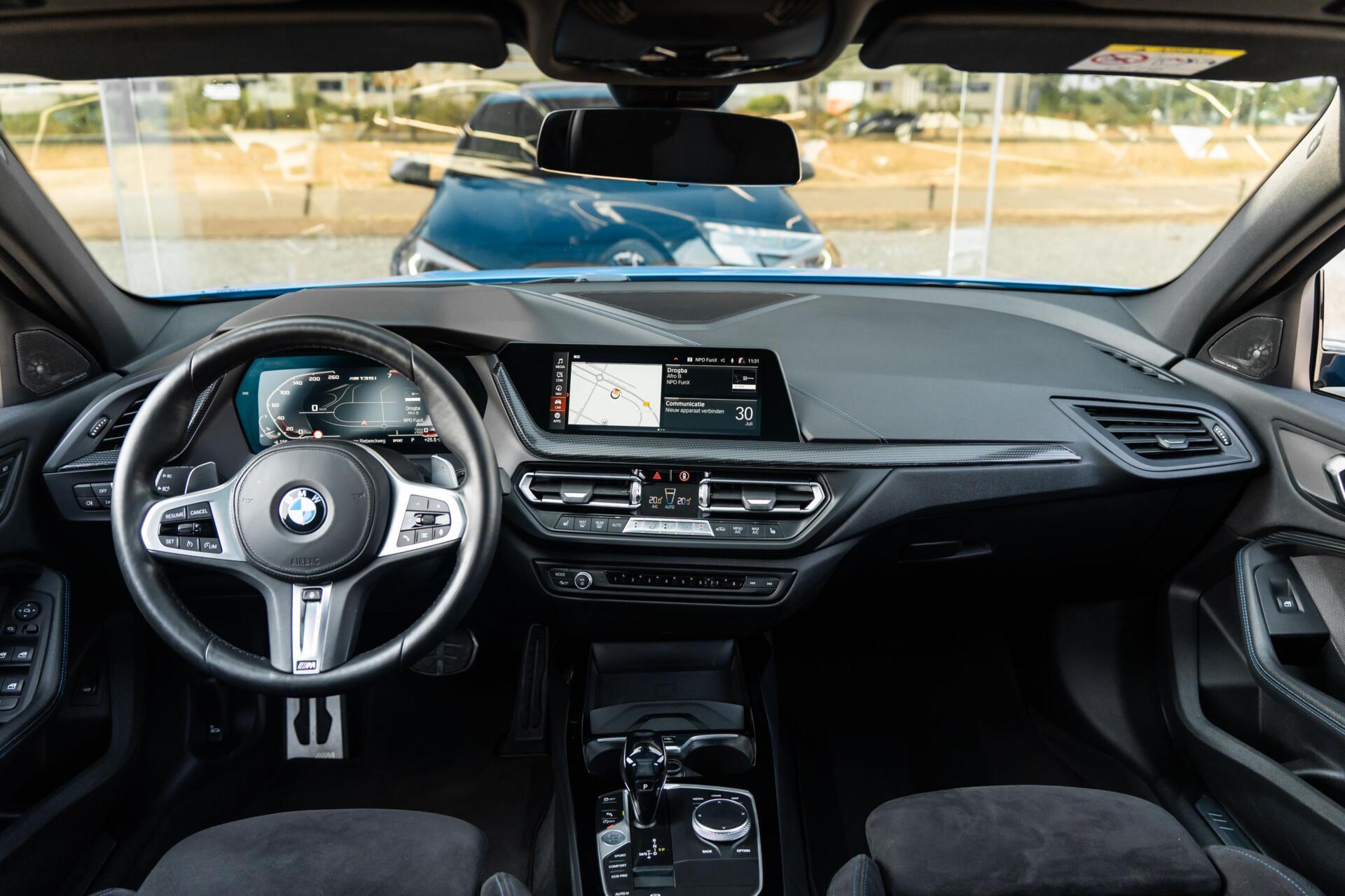 Foto van BMW M135i xDrive