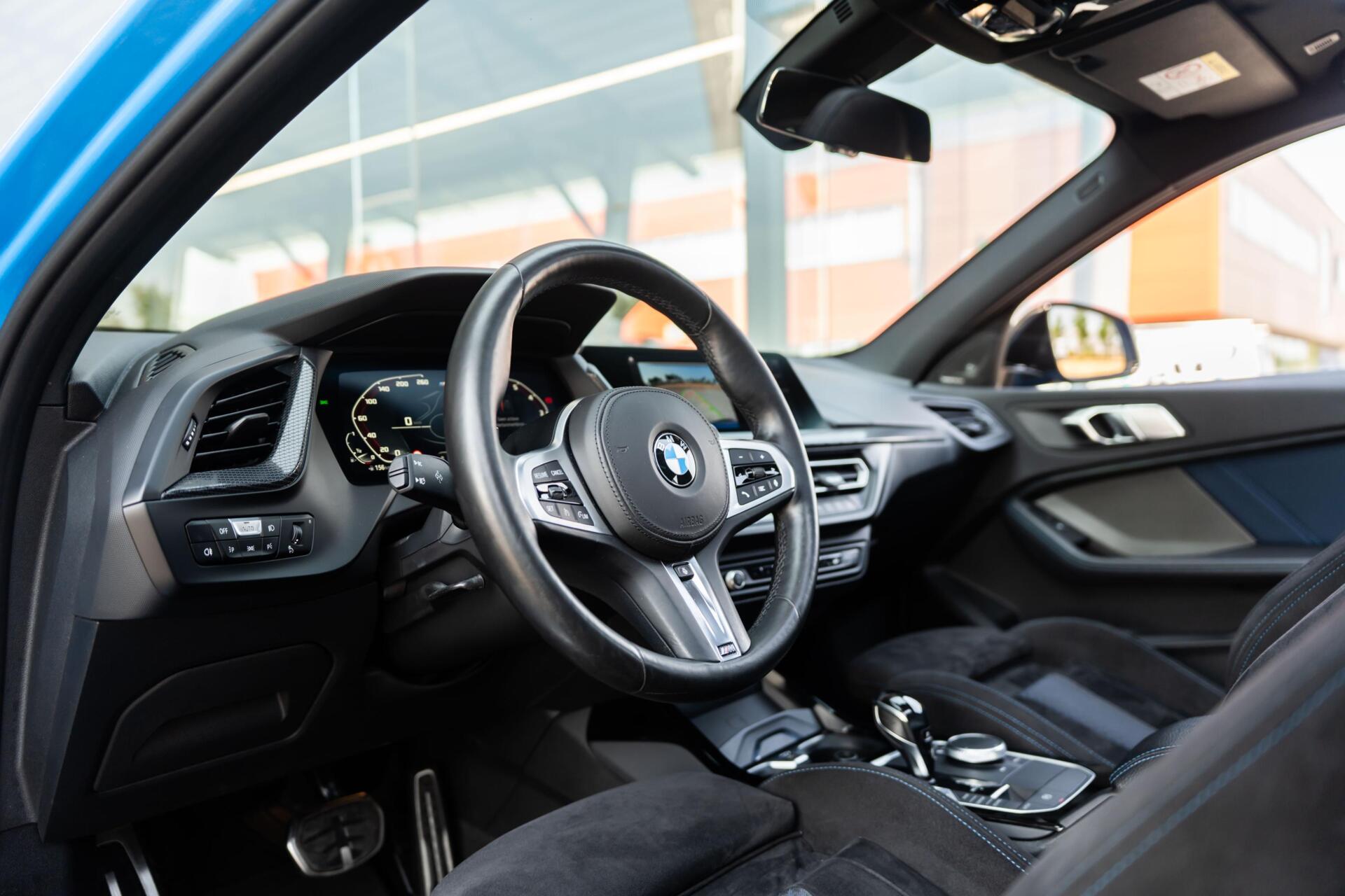 Foto van BMW M135i xDrive