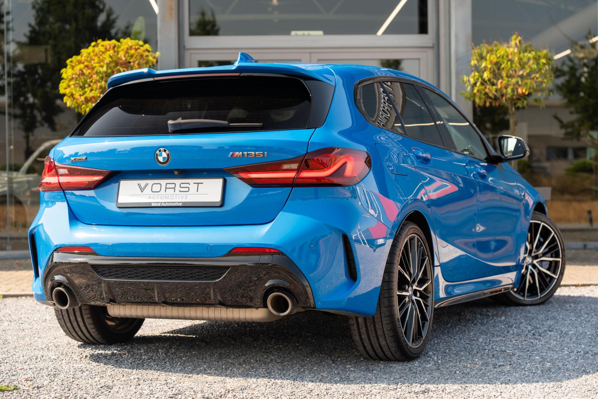 Foto van BMW M135i xDrive