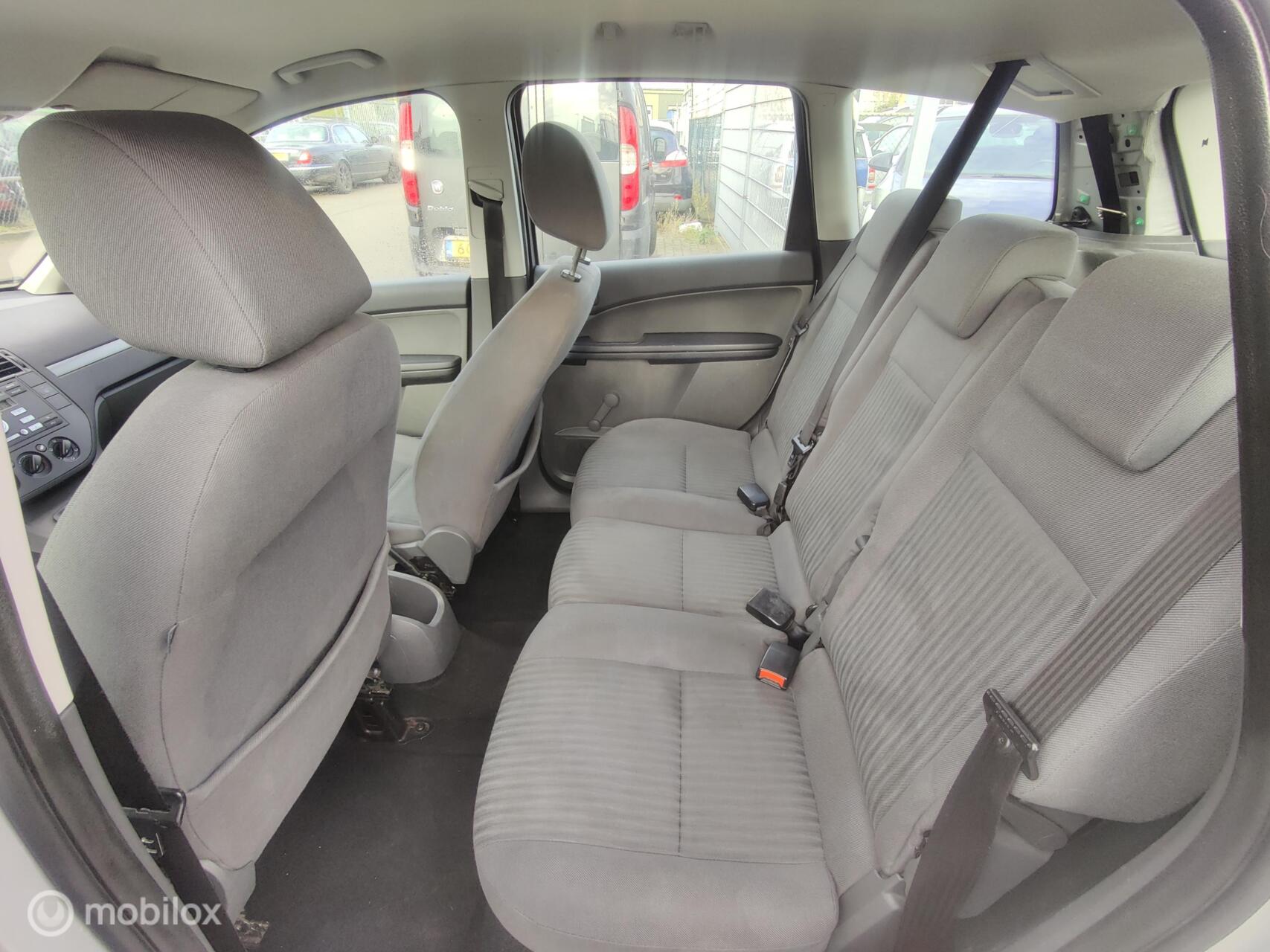 Foto van Ford Focus C-max