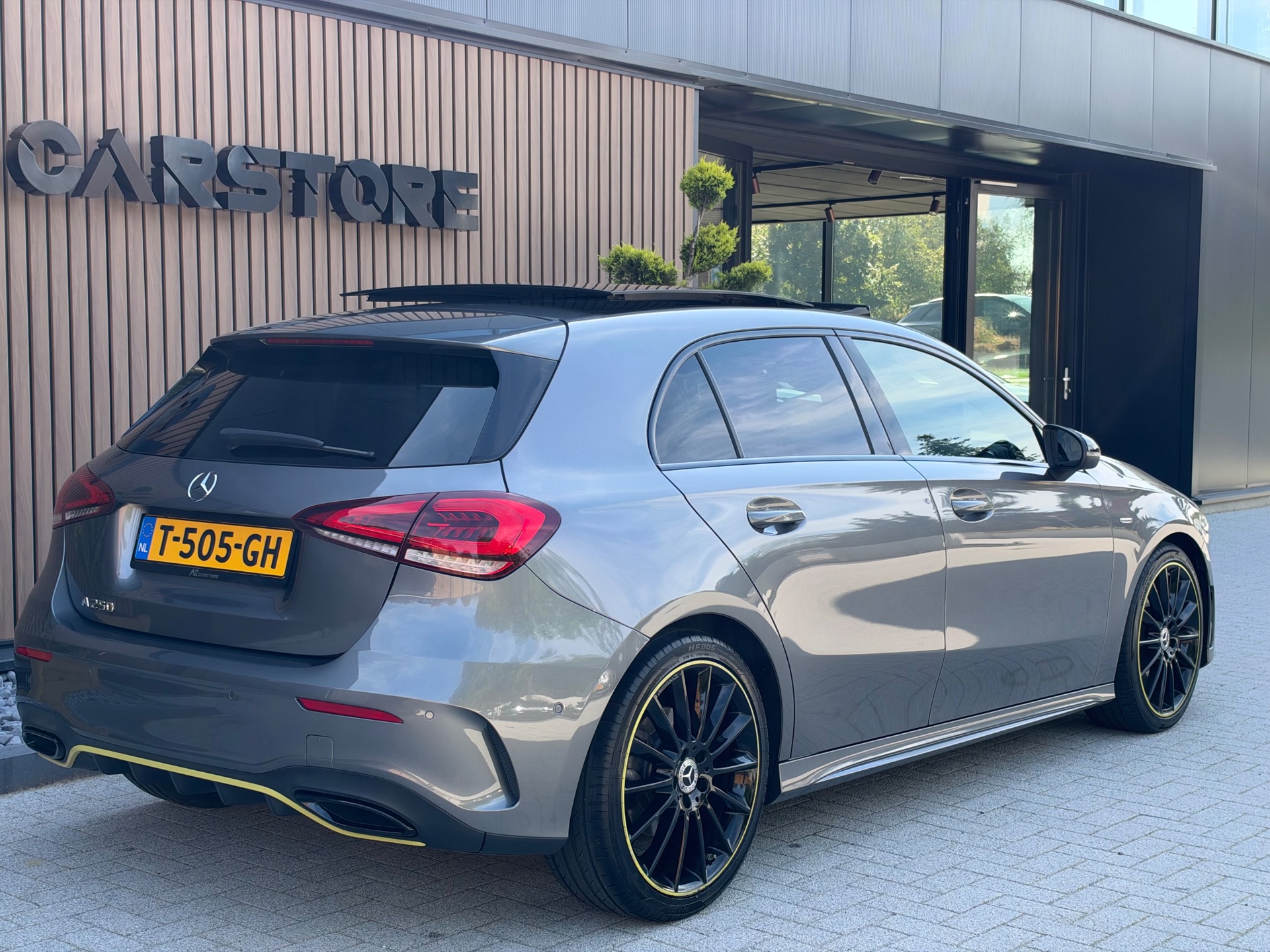 Foto van Mercedes-Benz A 250