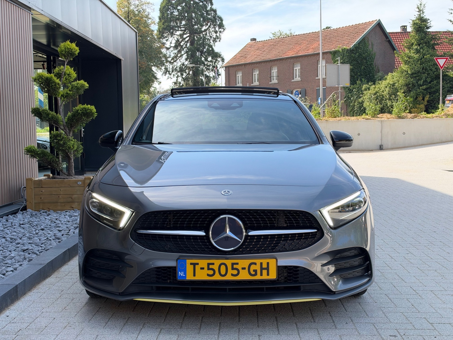Foto van Mercedes-Benz A 250