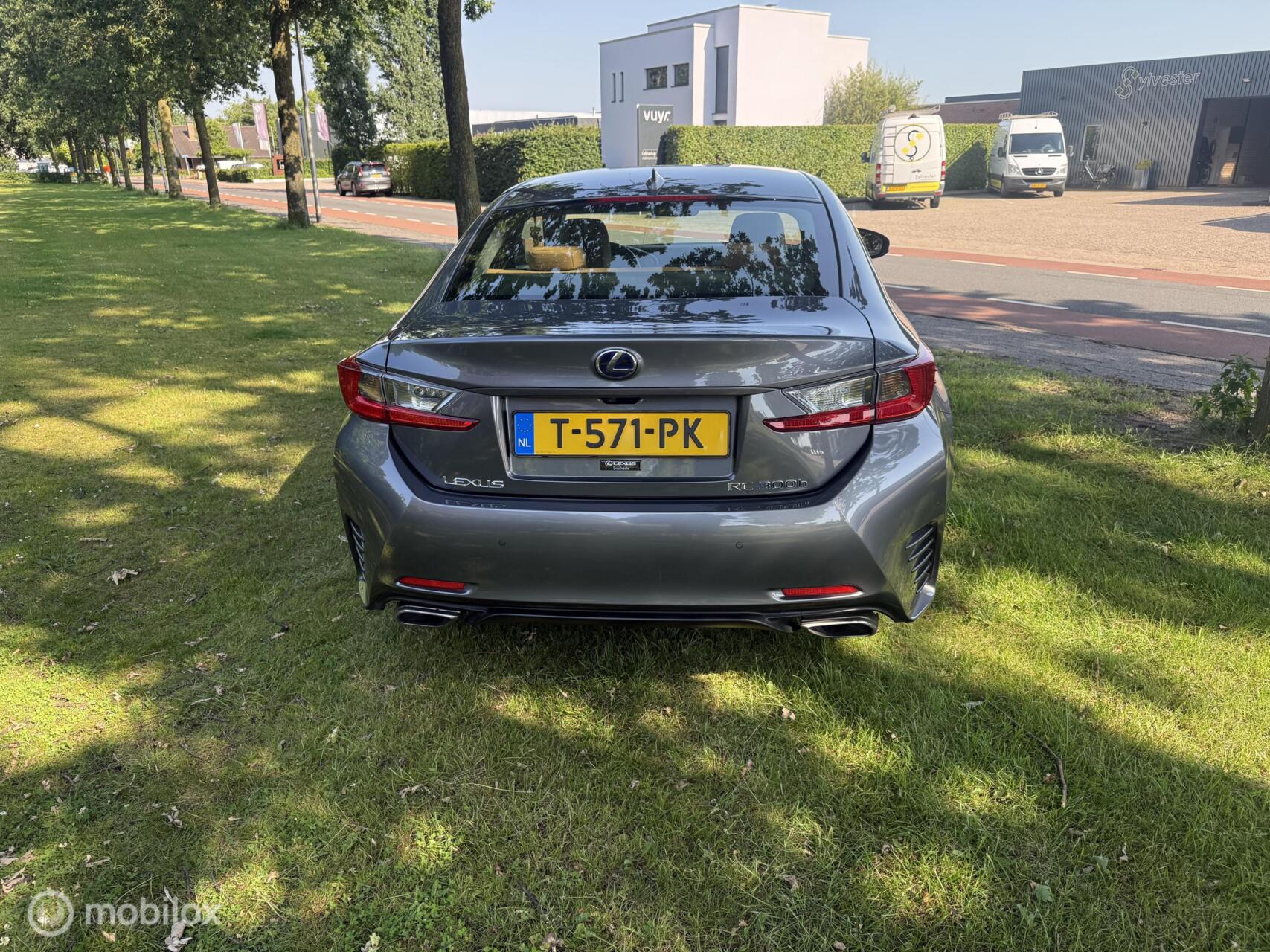 Foto van Lexus Lexus Rc300h