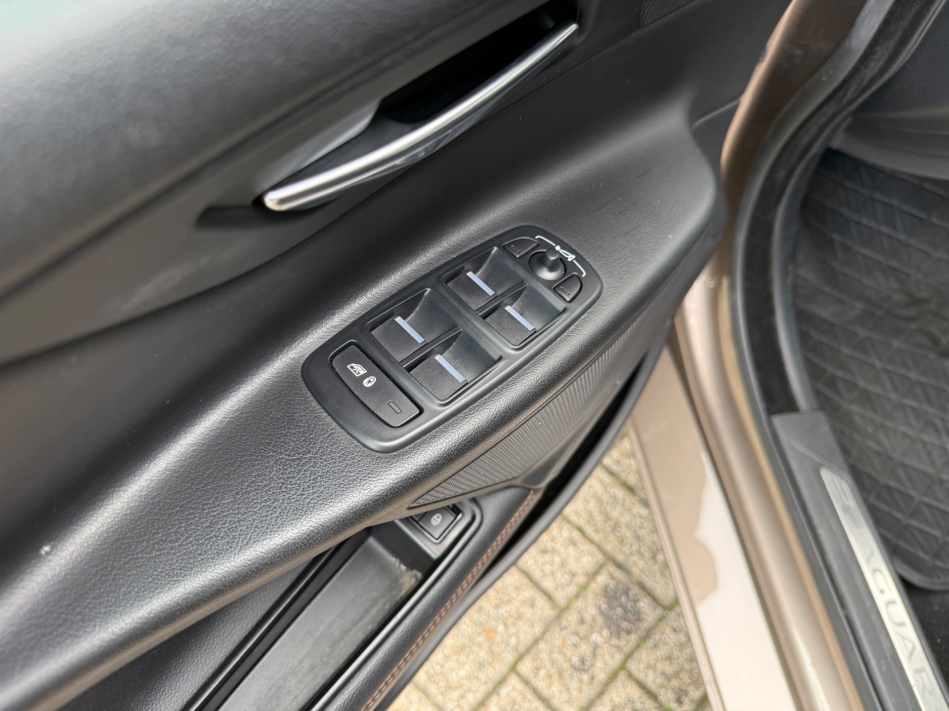 Foto van Jaguar Jaguar Xe
