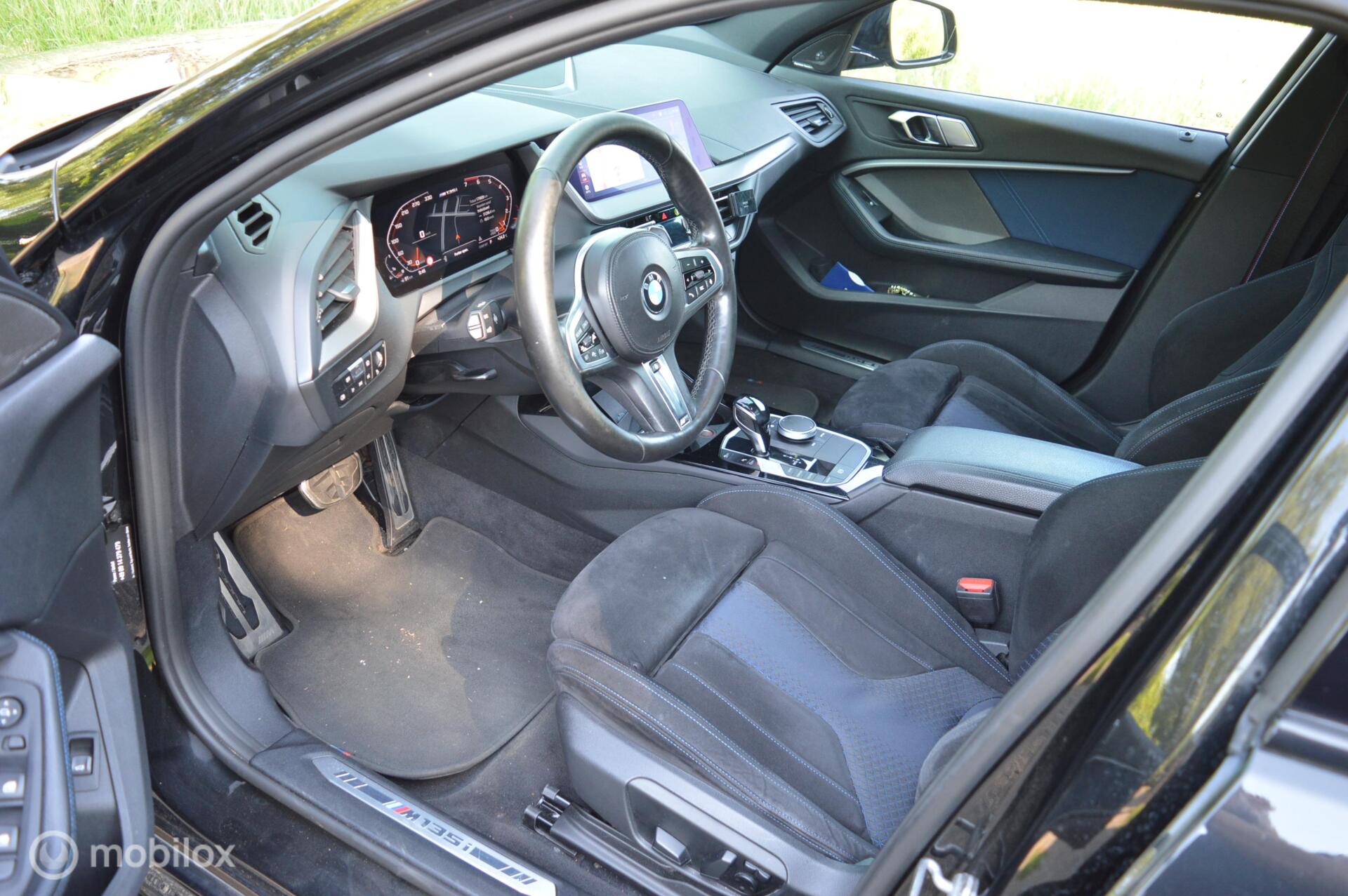 Foto van BMW M135i xDrive