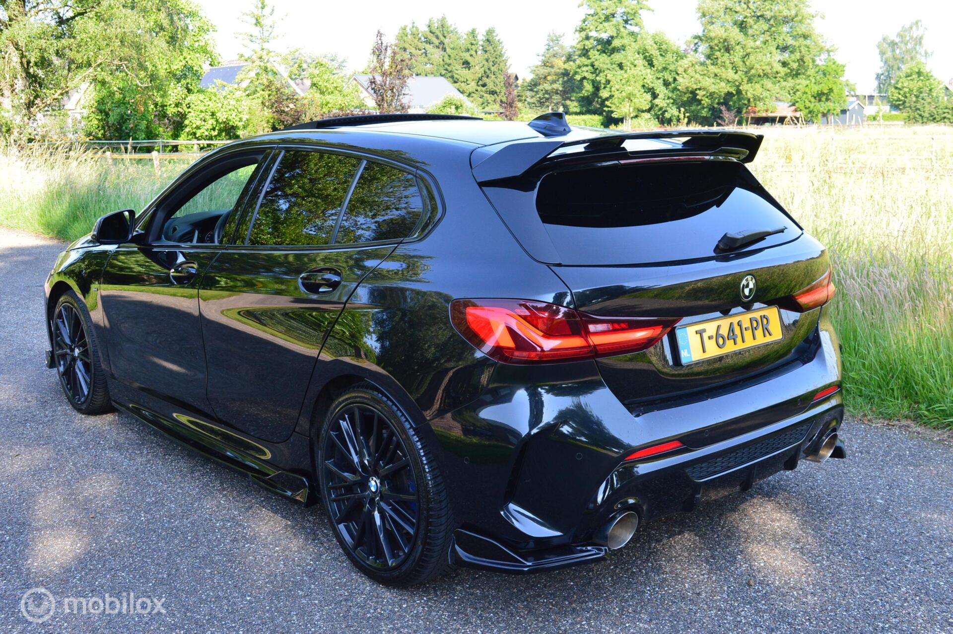 Foto van BMW M135i xDrive